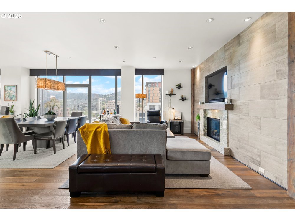 1001 NW LOVEJOY ST UNIT 810, Portland, OR, 97209