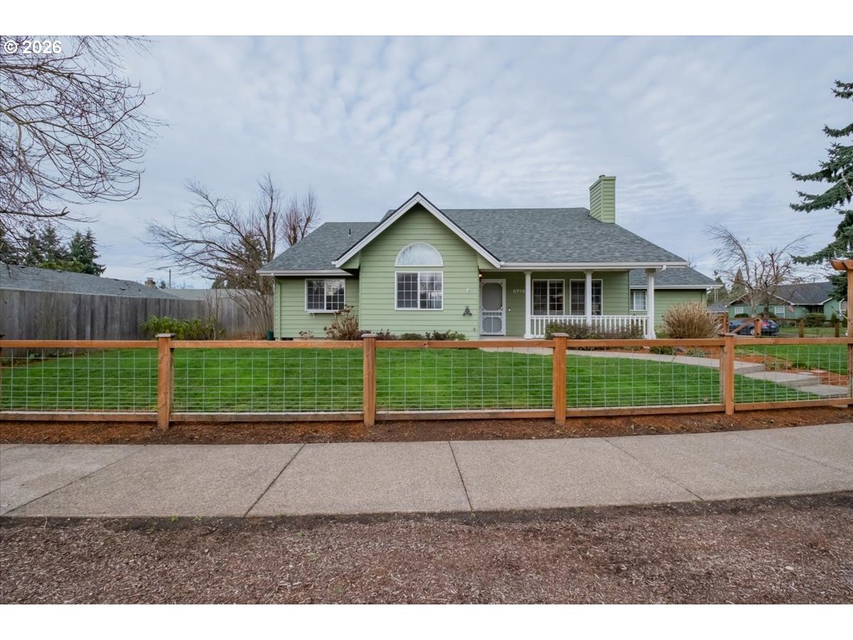 2215 E OAK DR, Newberg, OR, 97132