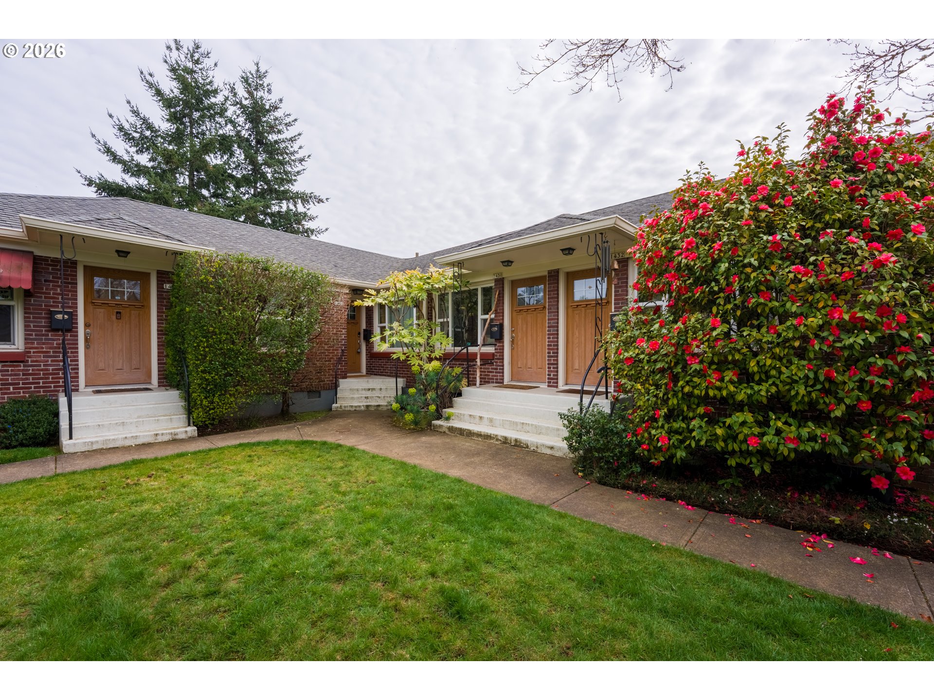 Photo #6: 368366838 Listing: Photo #6