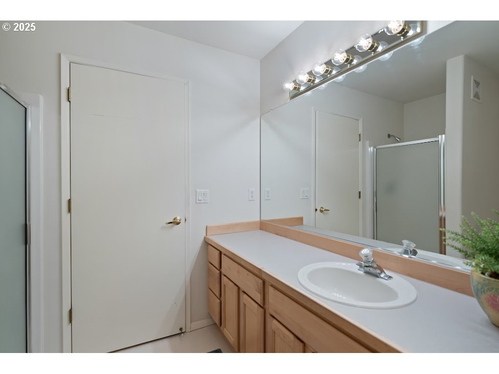 Photo #5: 368608451 Listing 