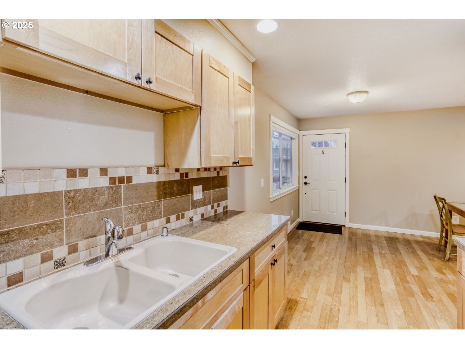 Photo #10: 368689627 Listing: Photo #10