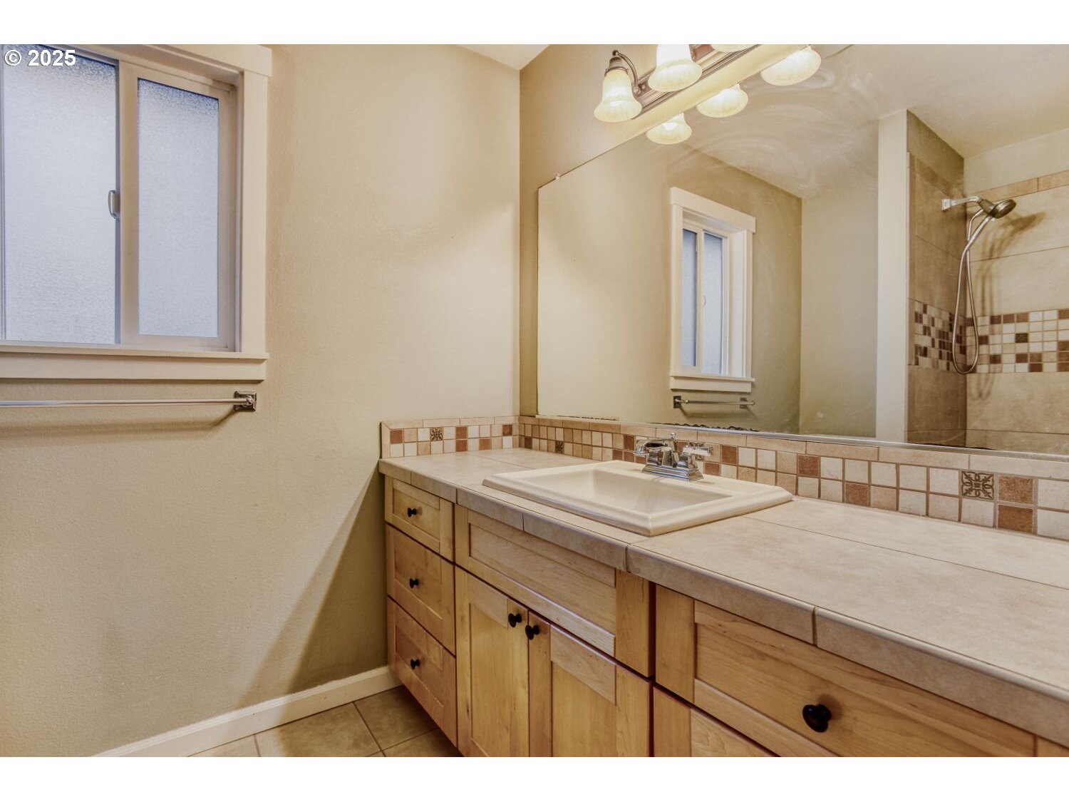 Photo #21: 368689627 Listing: Photo #21