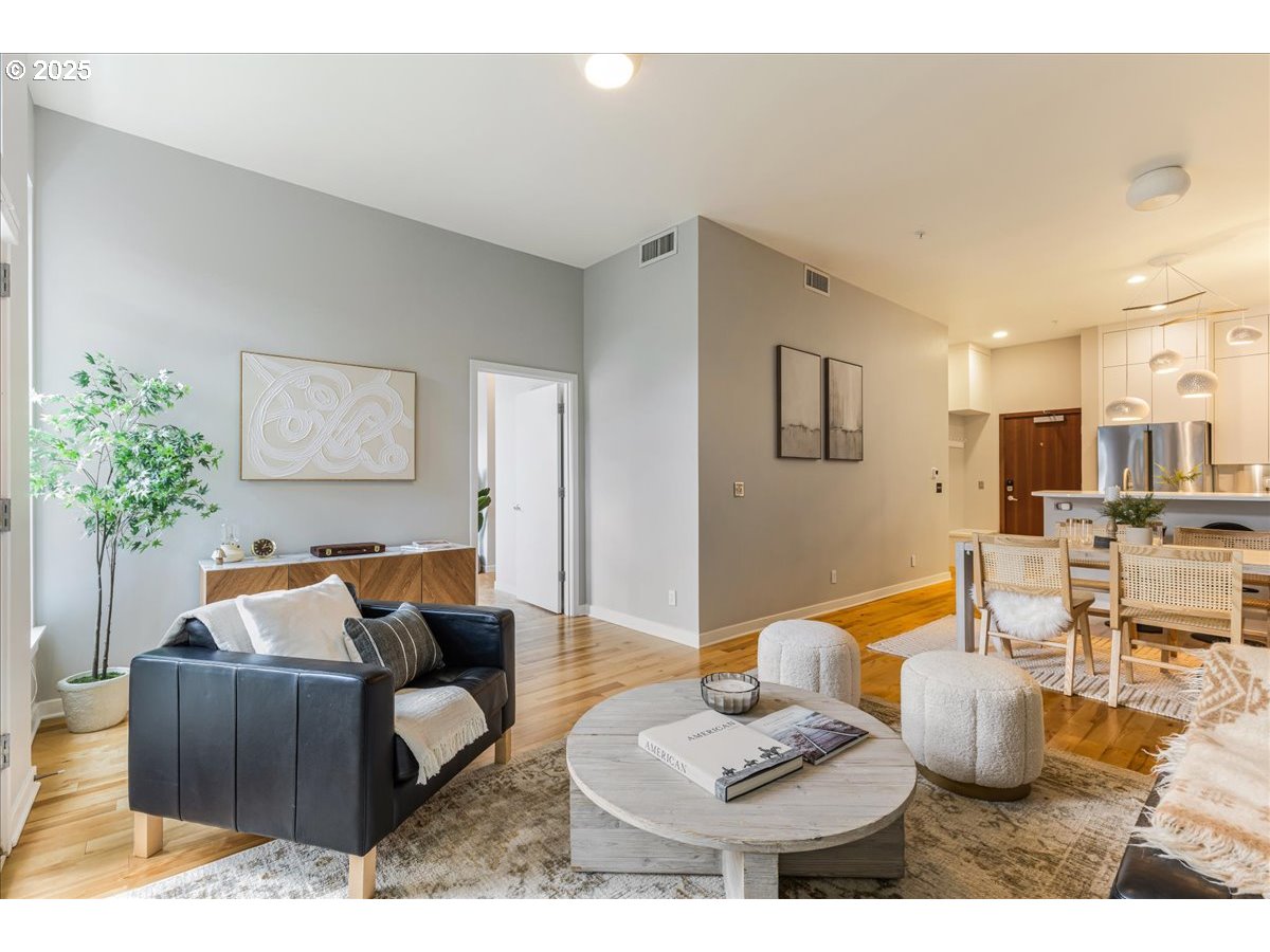 Photo #11: 369610520 Listing: Photo #11