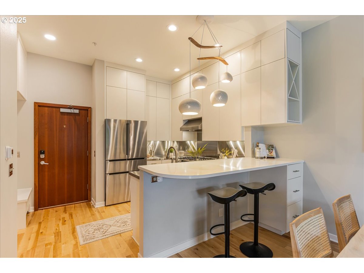 Photo #6: 369610520 Listing 