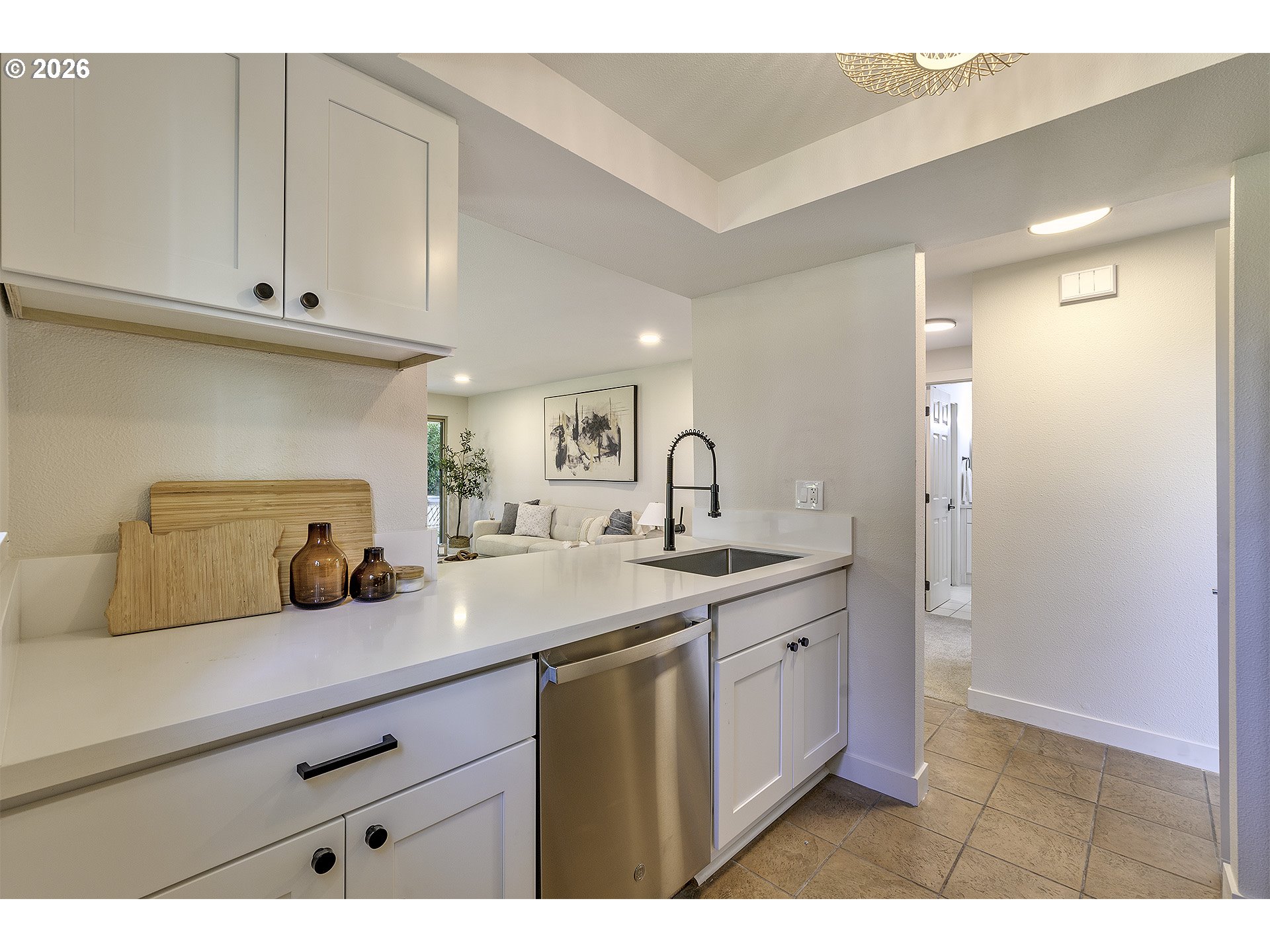 Photo #13: 370404550 Listing: Photo #13