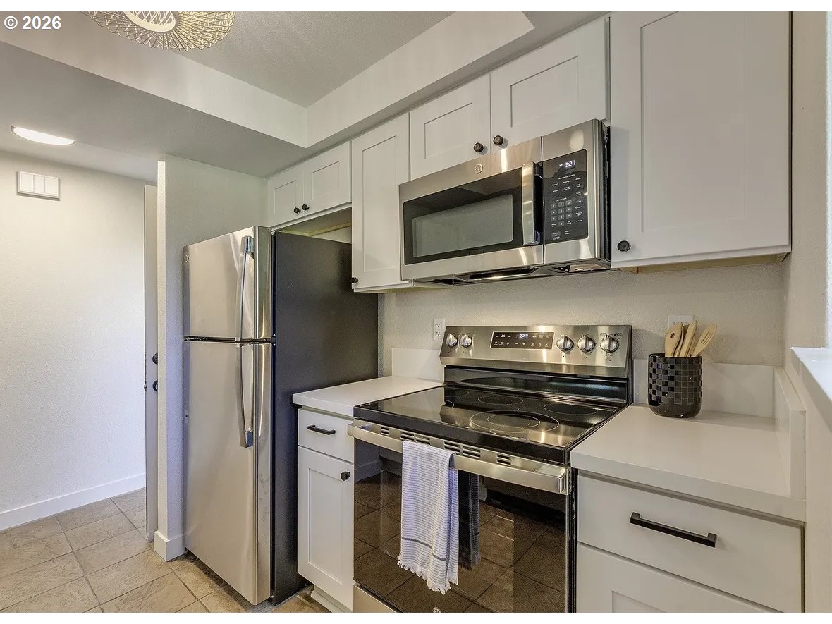 Photo #33: 370404550 Listing: Photo #33