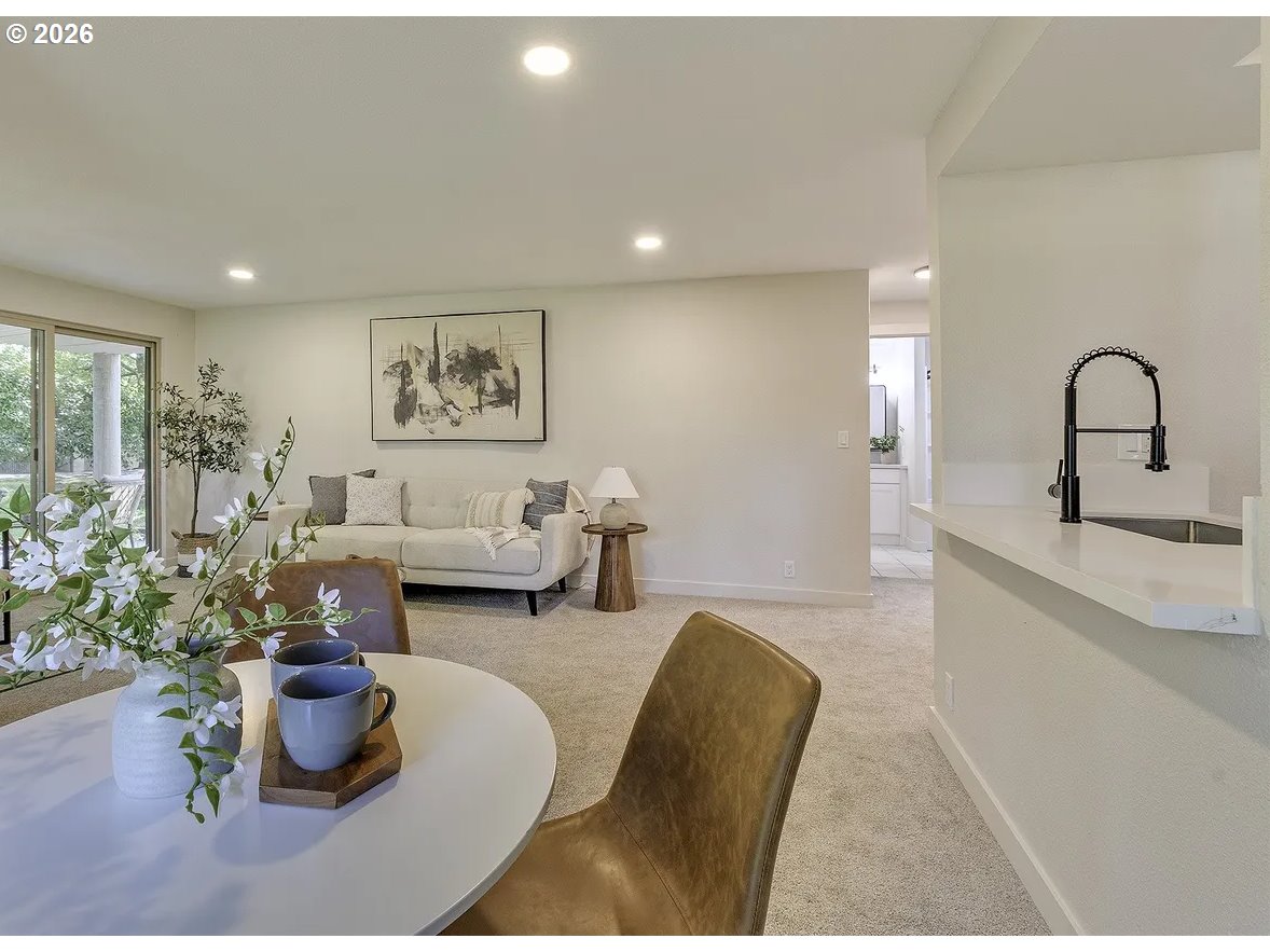 Photo #38: 370404550 Listing: Photo #38