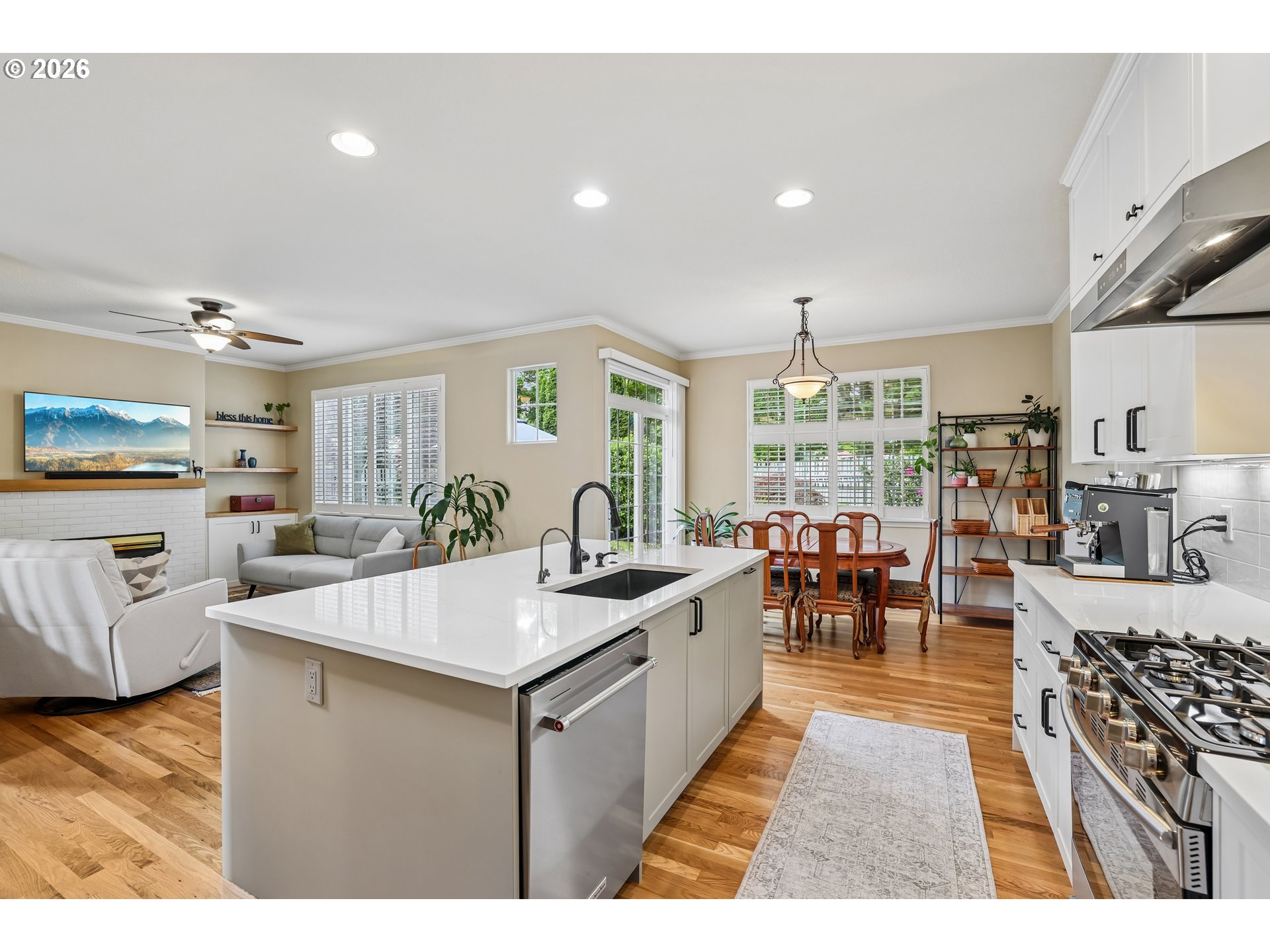 Photo #12: 371833314 Listing: Photo #12
