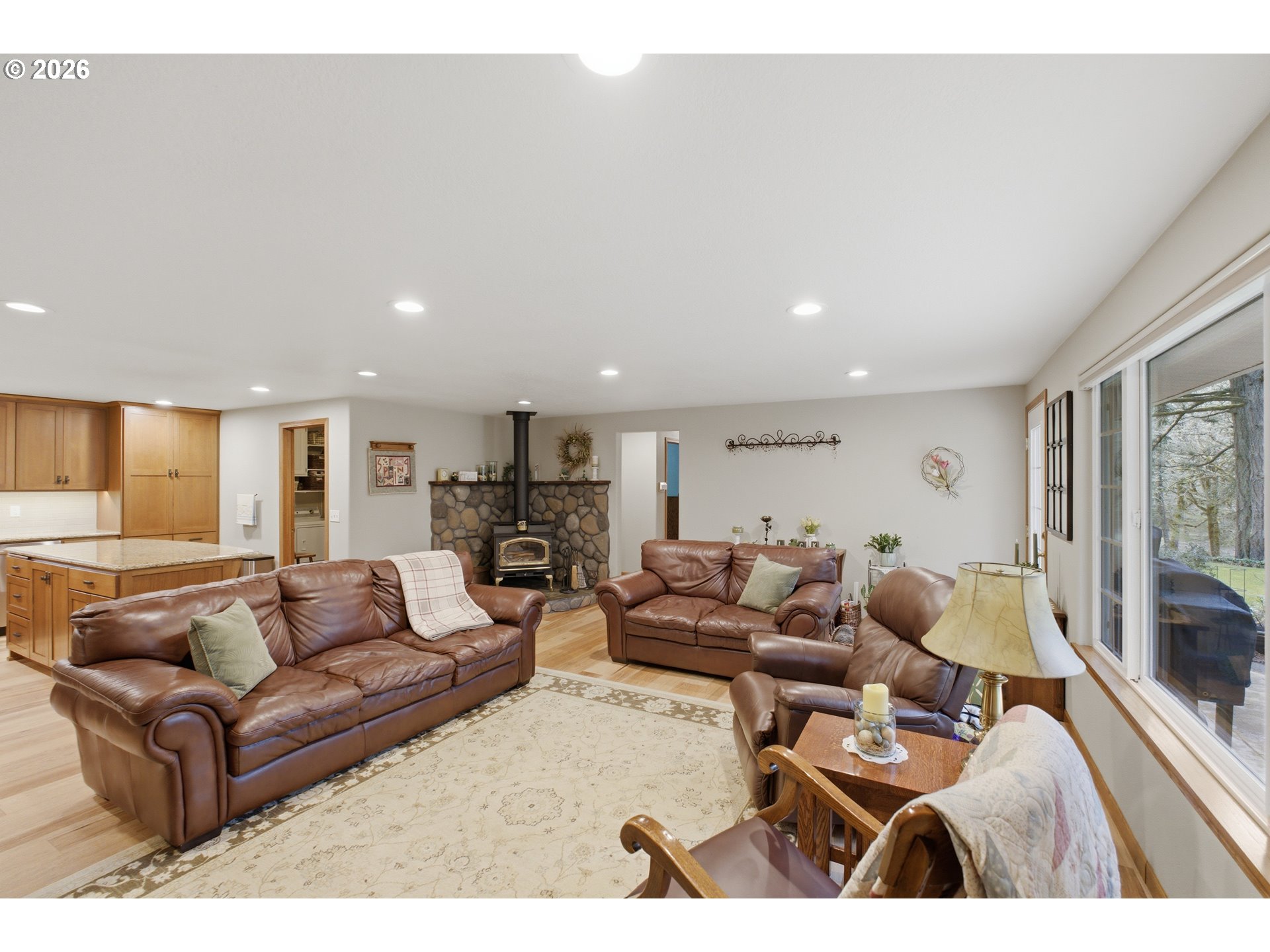 39692 LACOMB DR, Lebanon, OR, 97355