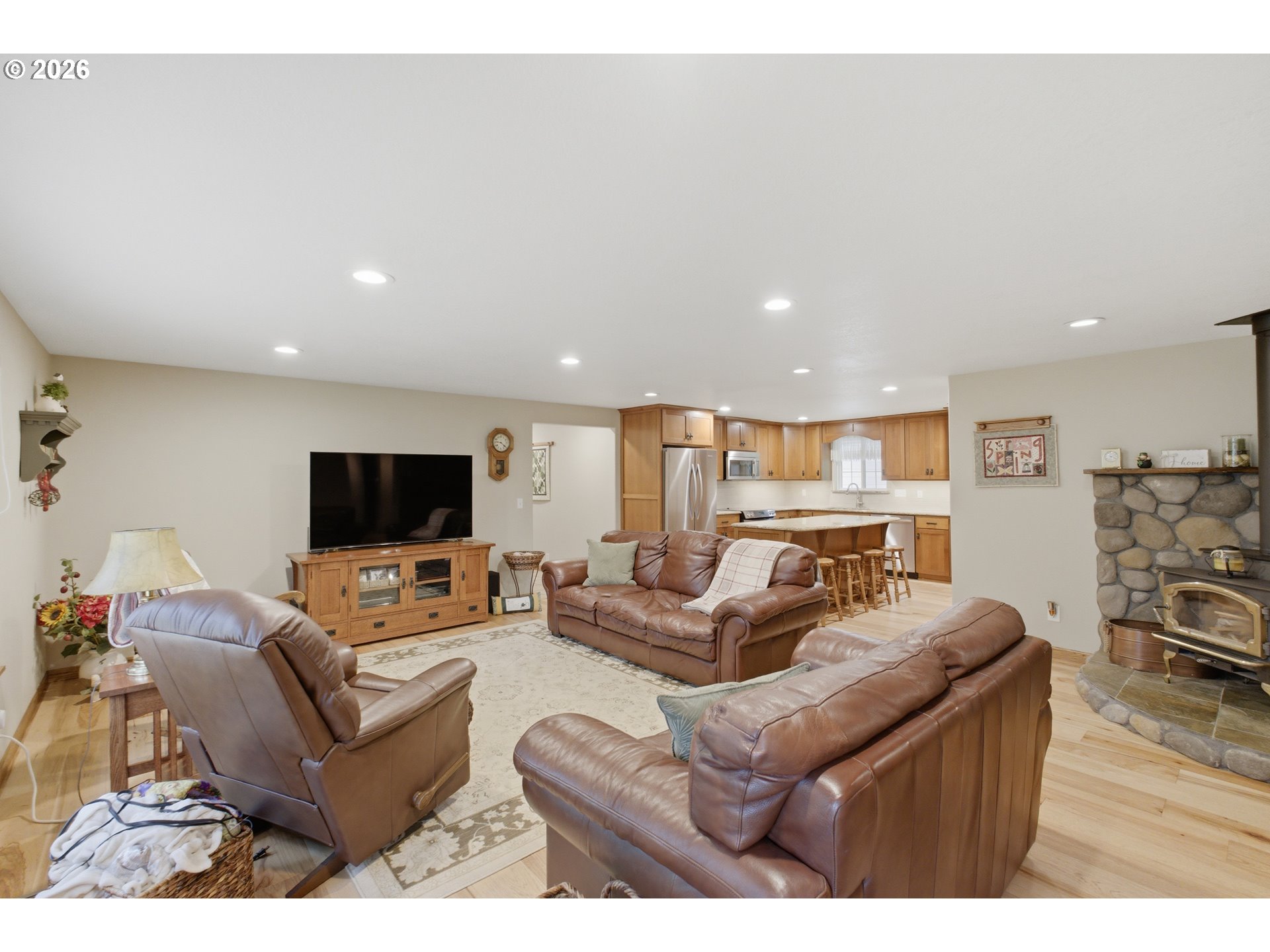 39692 LACOMB DR, Lebanon, OR, 97355