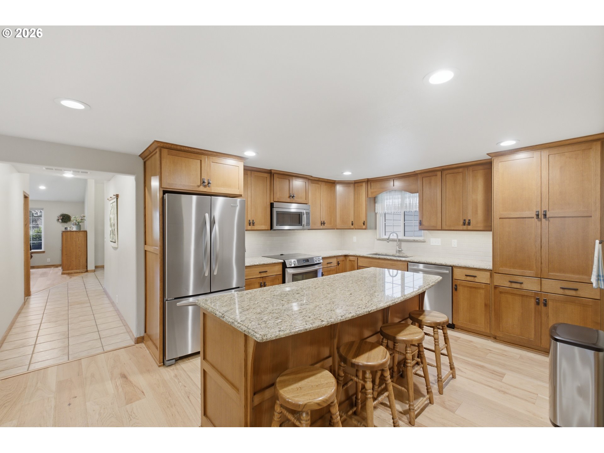 39692 LACOMB DR, Lebanon, OR, 97355