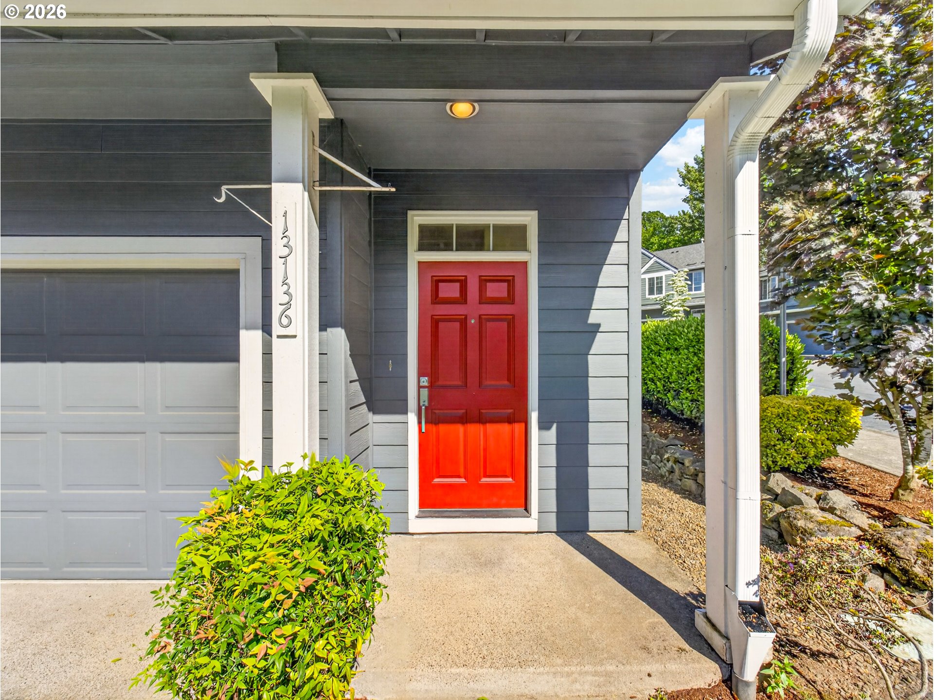Photo #2: 372501430 Listing: Photo #2