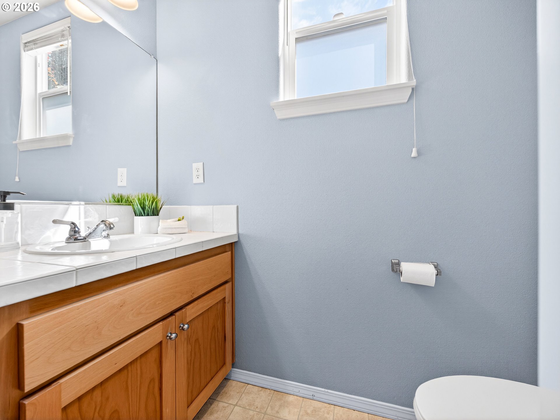 Photo #5: 372501430 Listing: Photo #5