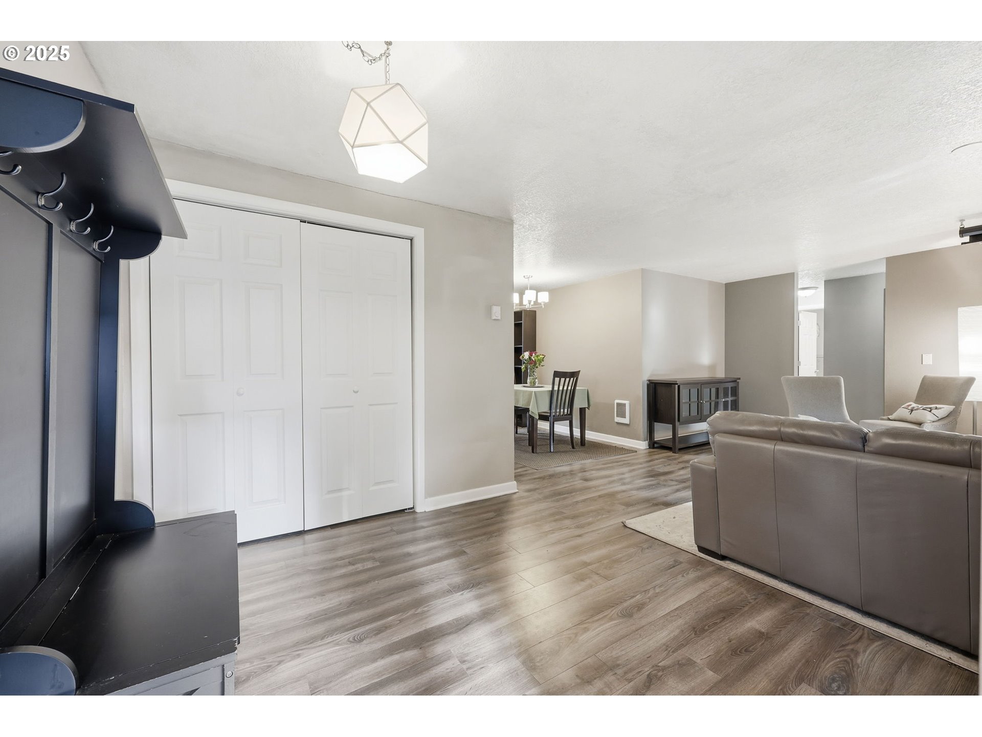 Photo #34: 372970818 Listing: Photo #34