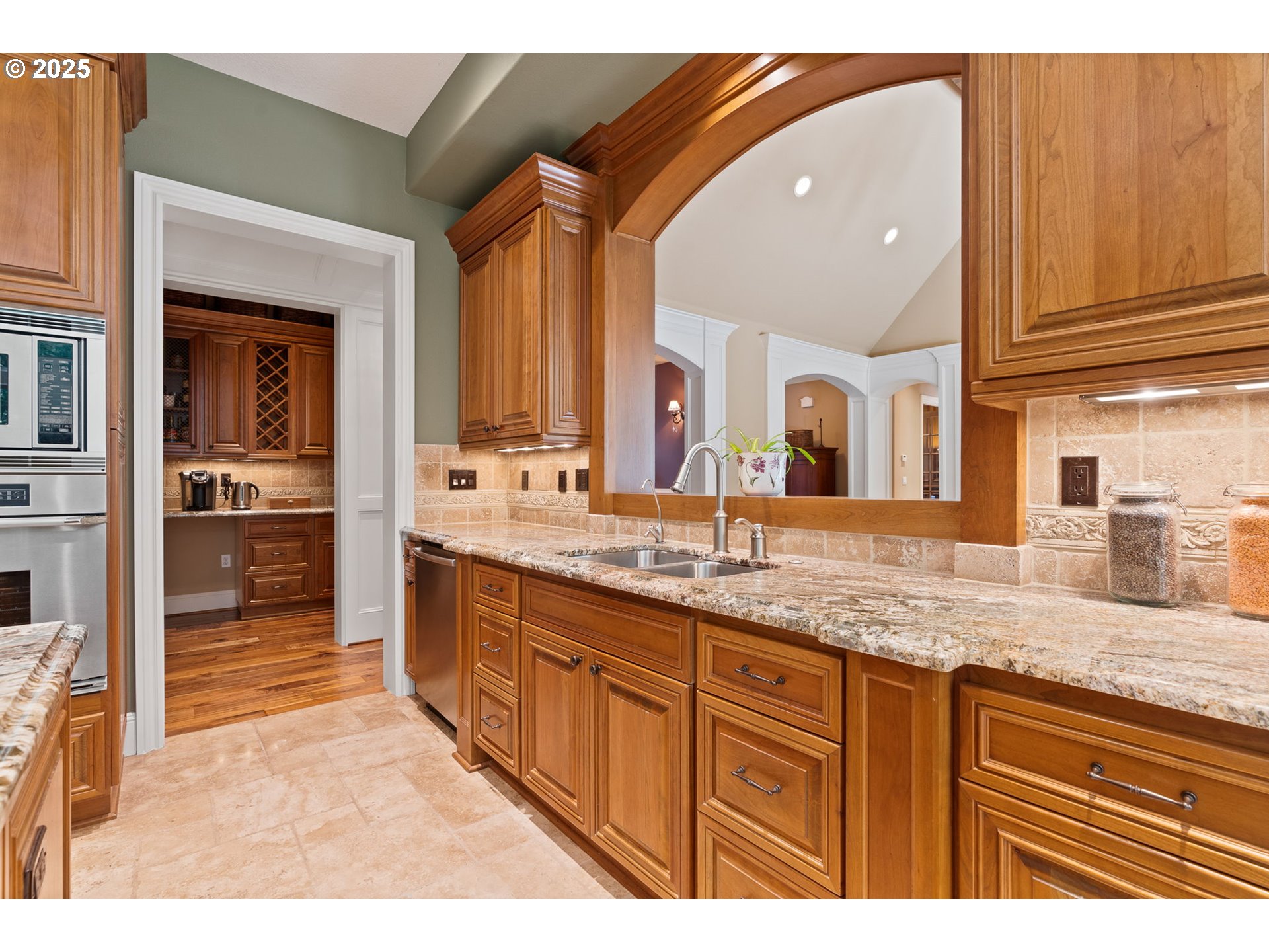 12320 NW SARGENT LN, Portland, OR, 97231