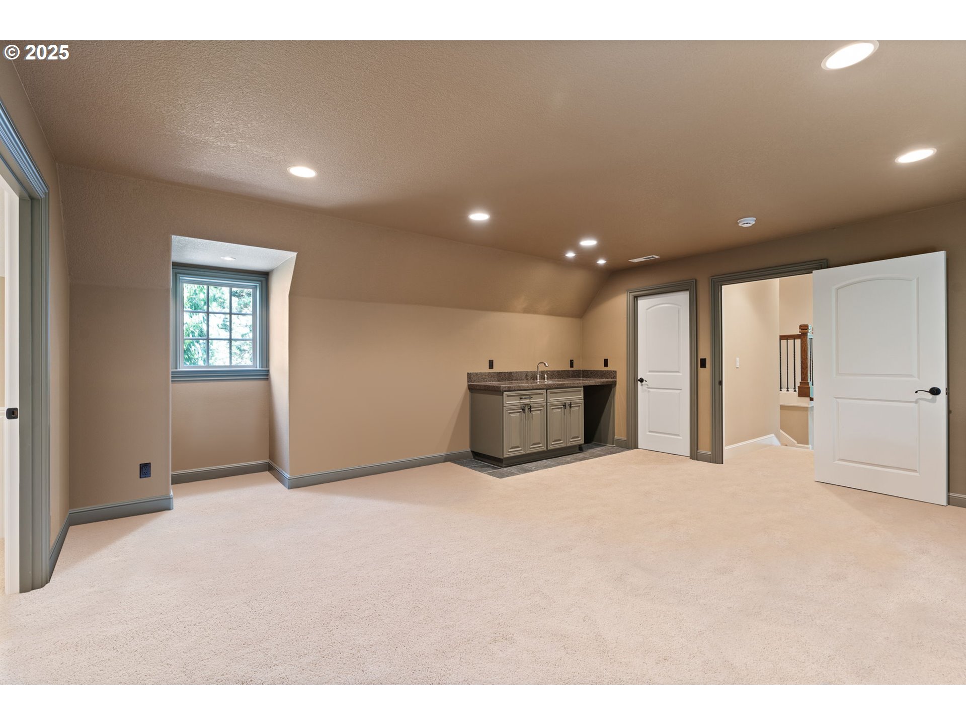 12320 NW SARGENT LN, Portland, OR, 97231