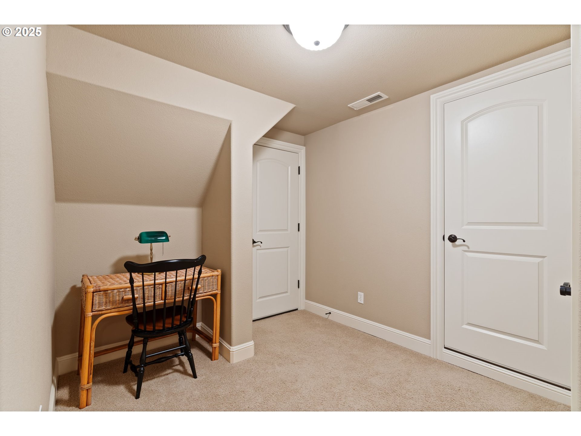 12320 NW SARGENT LN, Portland, OR, 97231