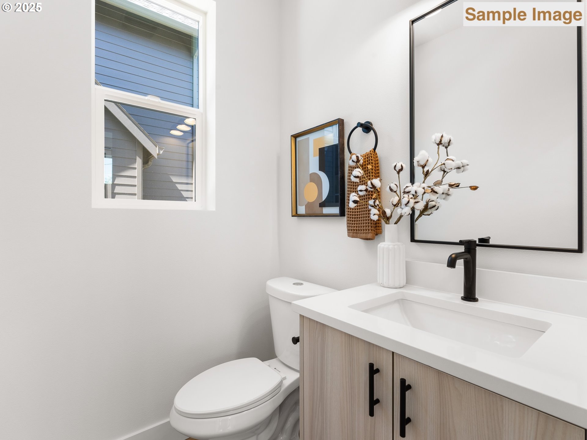 Photo #9: 373636667 Listing: Photo #9
