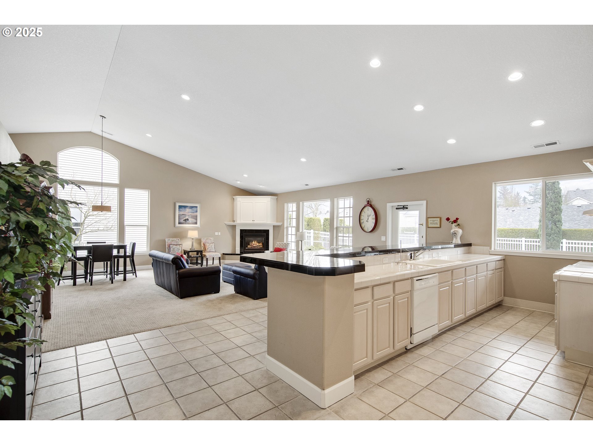 Photo #36: 373742979 Listing: Photo #36