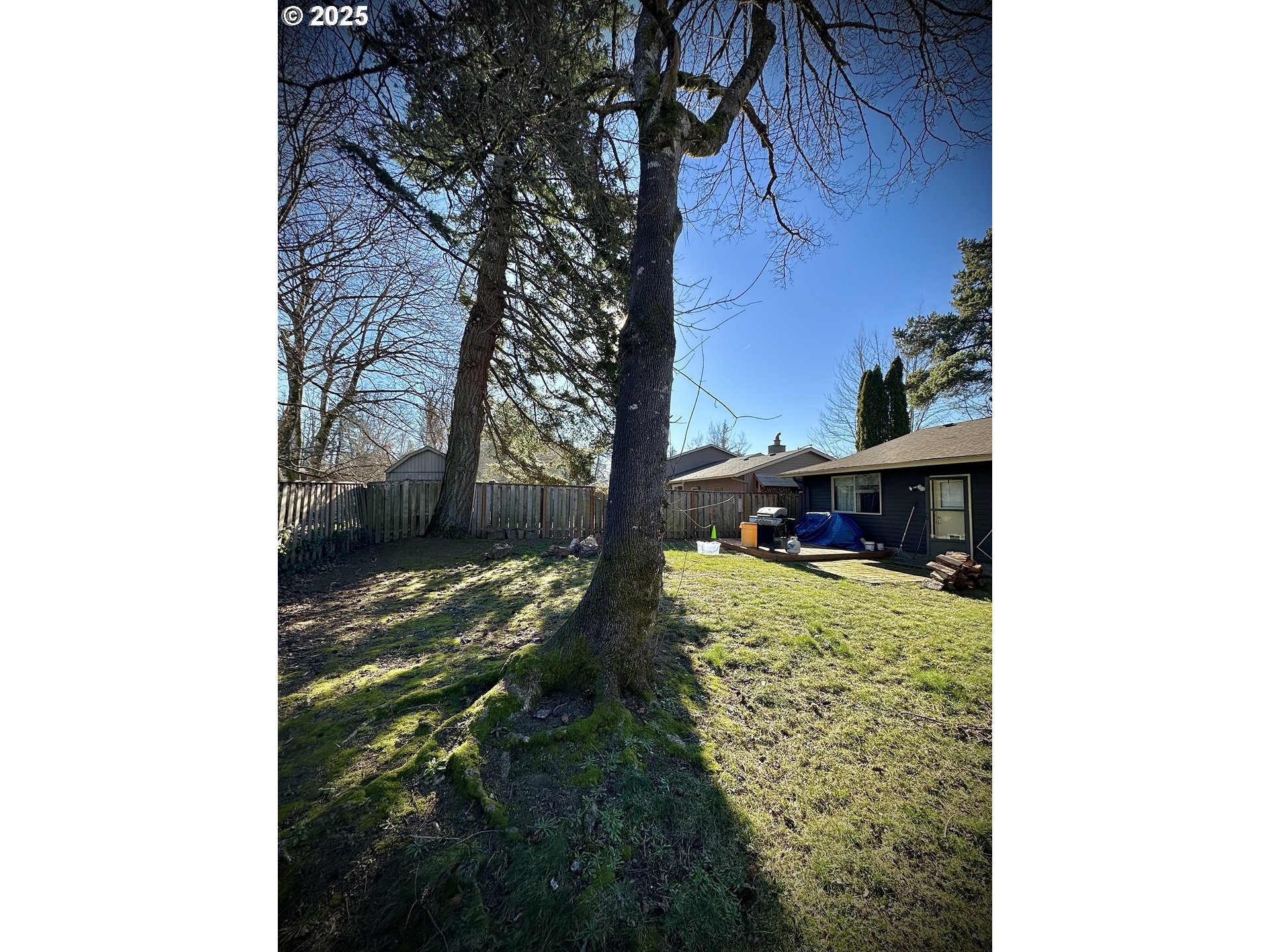 3400 SE Pelton Ave
