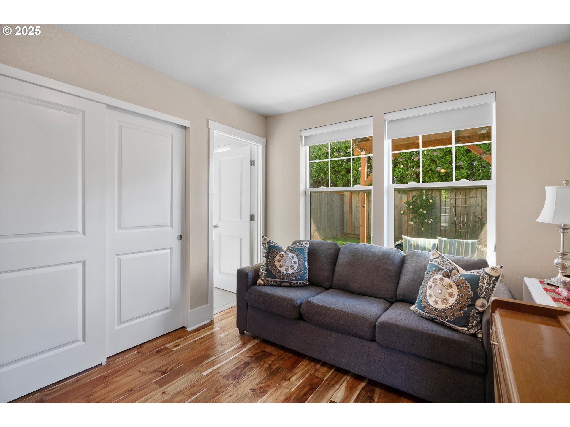 Photo #5: 373872292 Listing: Photo #5