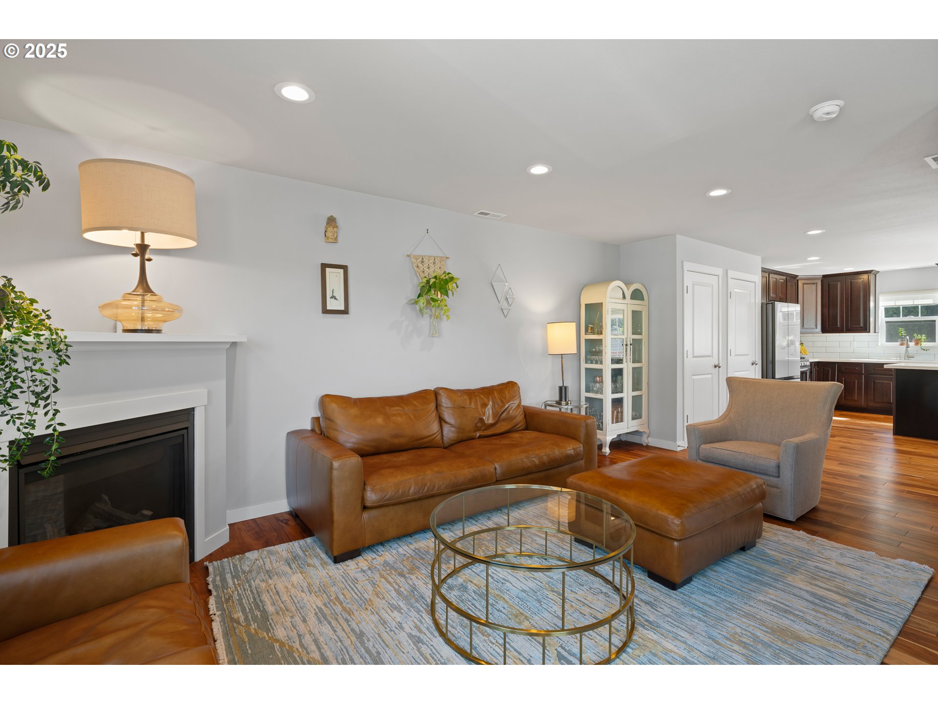 Photo #8: 373872292 Listing: Photo #8