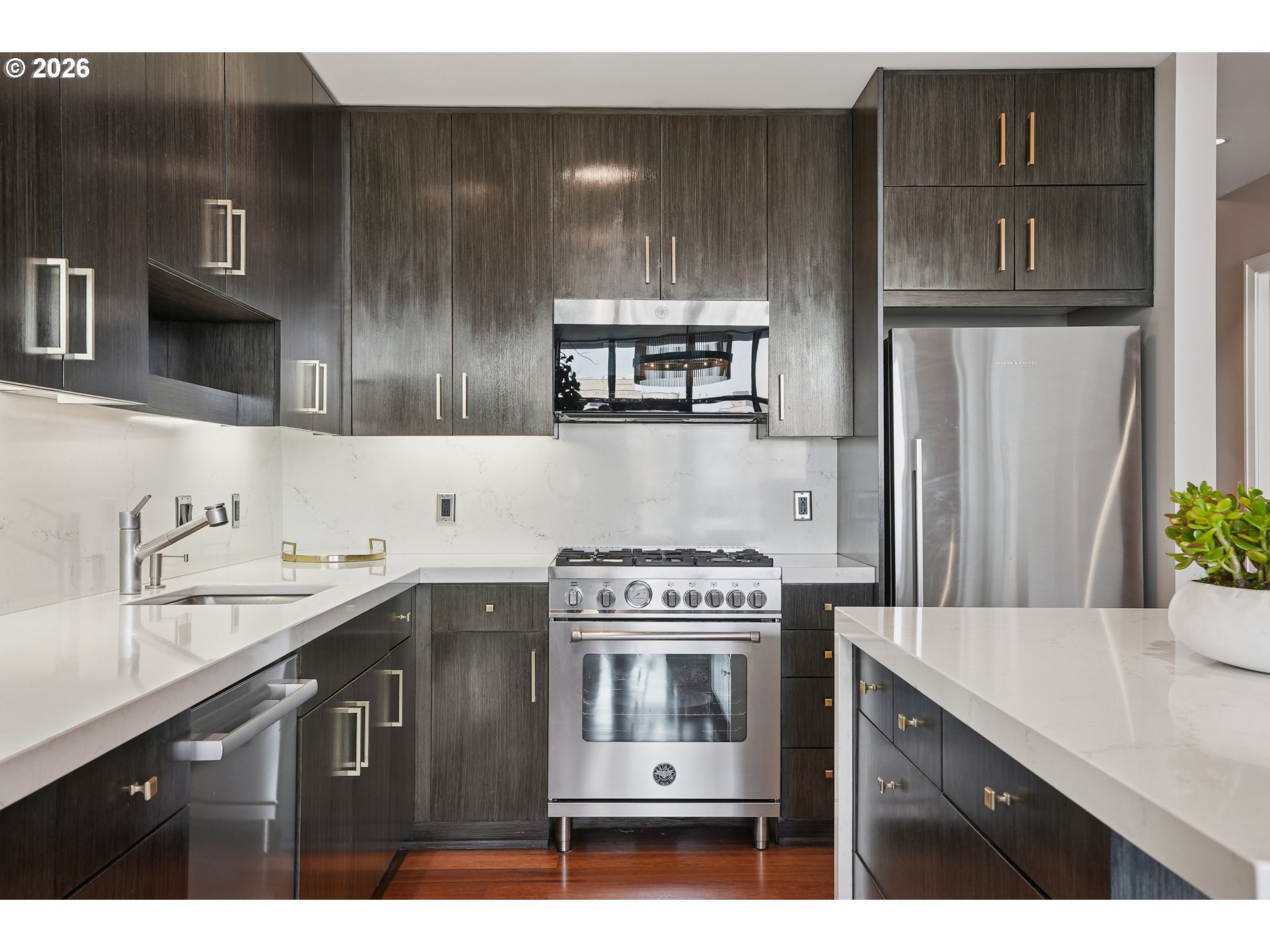 Photo #19: 374437126 Listing: Photo #19