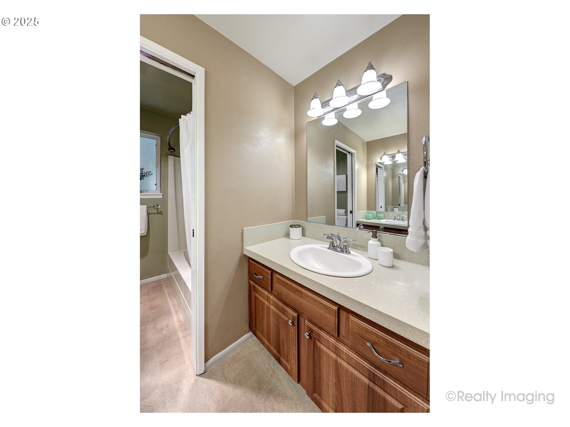 4463 THUNDER VISTA LN, Lake Oswego, OR, 97035
