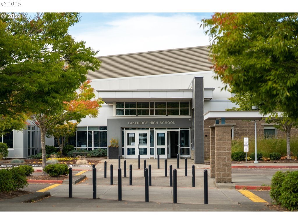 1206 CEDAR ST, Lake Oswego, OR, 97034