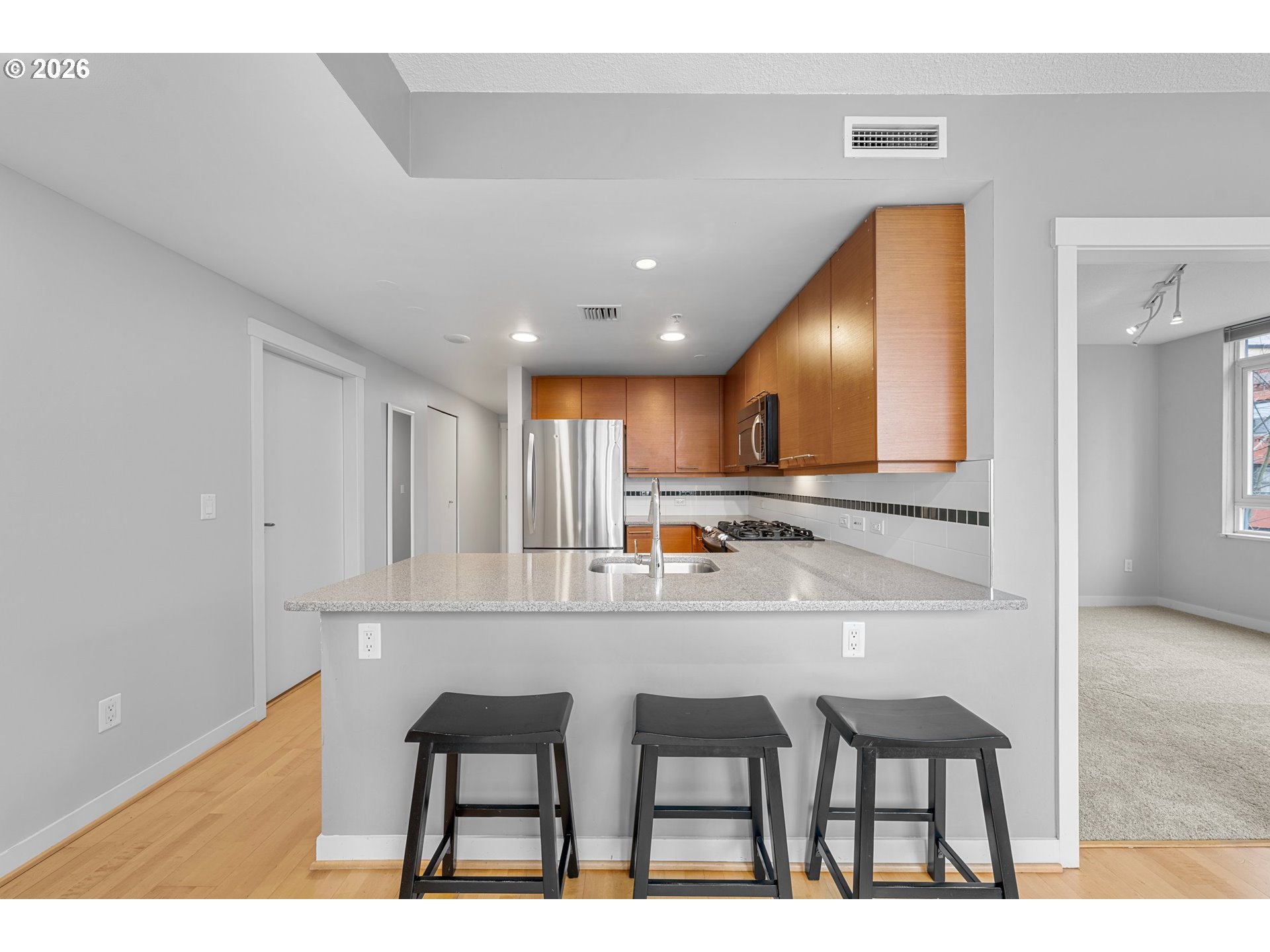 Photo #12: 376650904 Listing: Photo #12