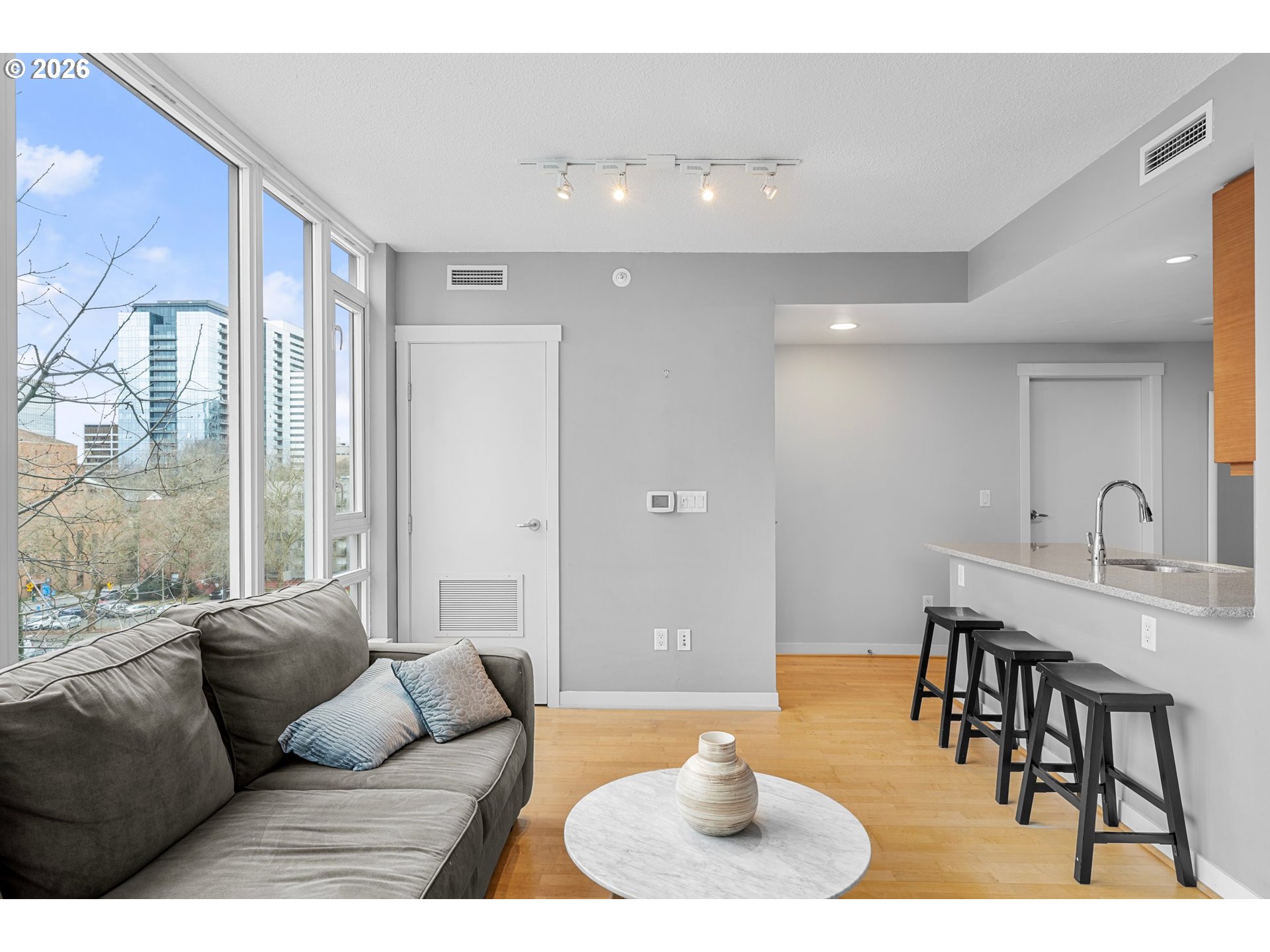 Photo #13: 376650904 Listing: Photo #13