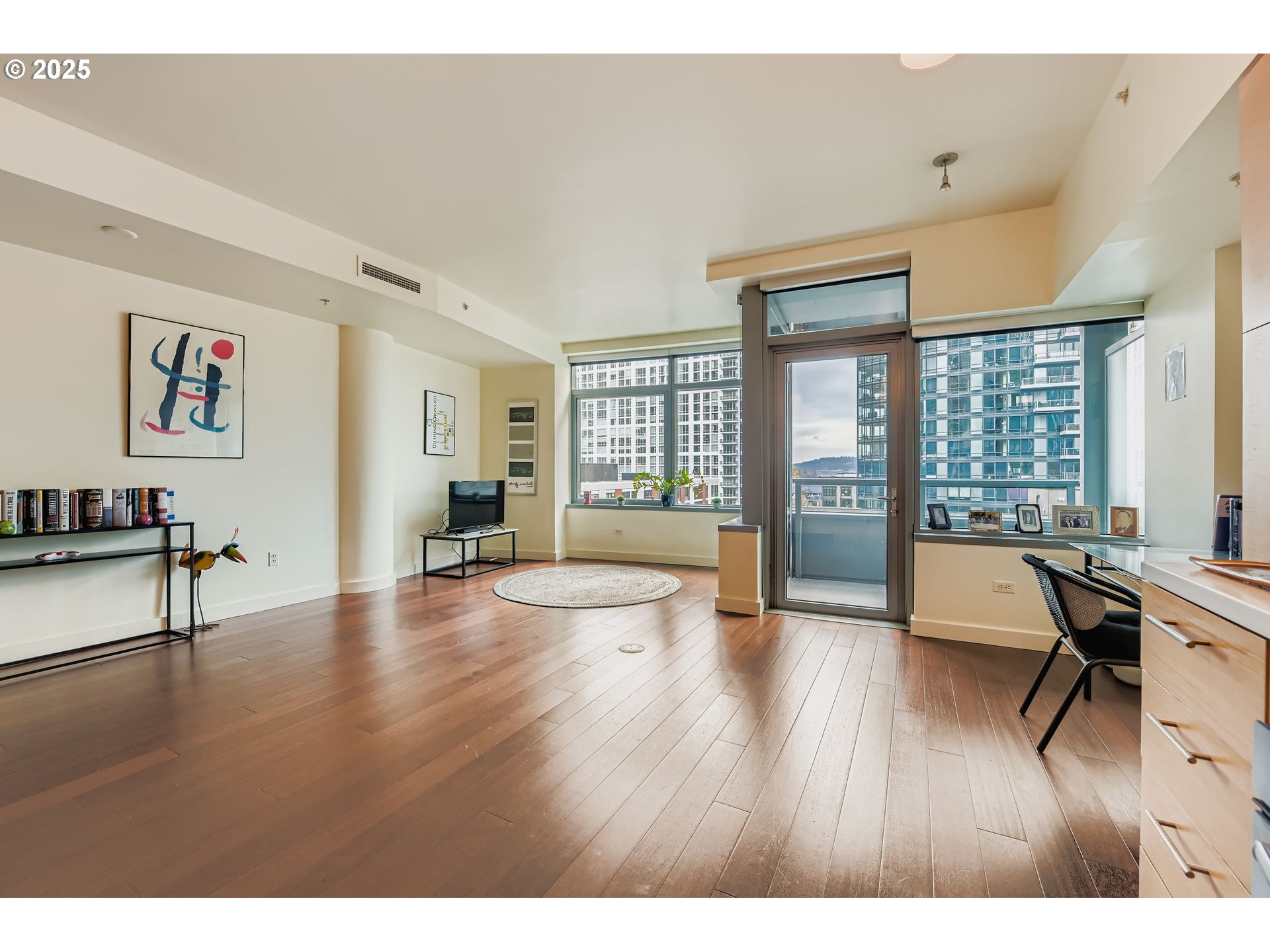 Photo #8: 376662900 Listing: Photo #8