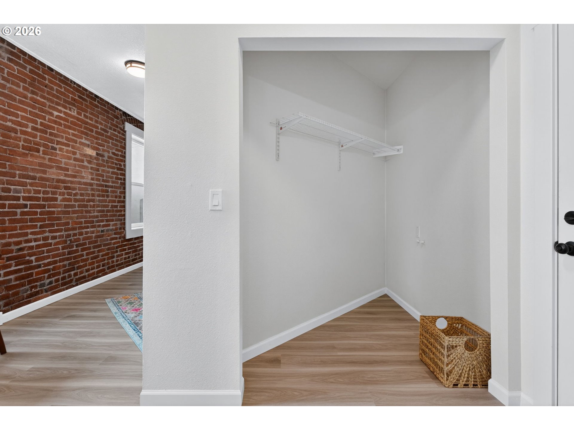 Photo #6: 378732987 Listing: Photo #6