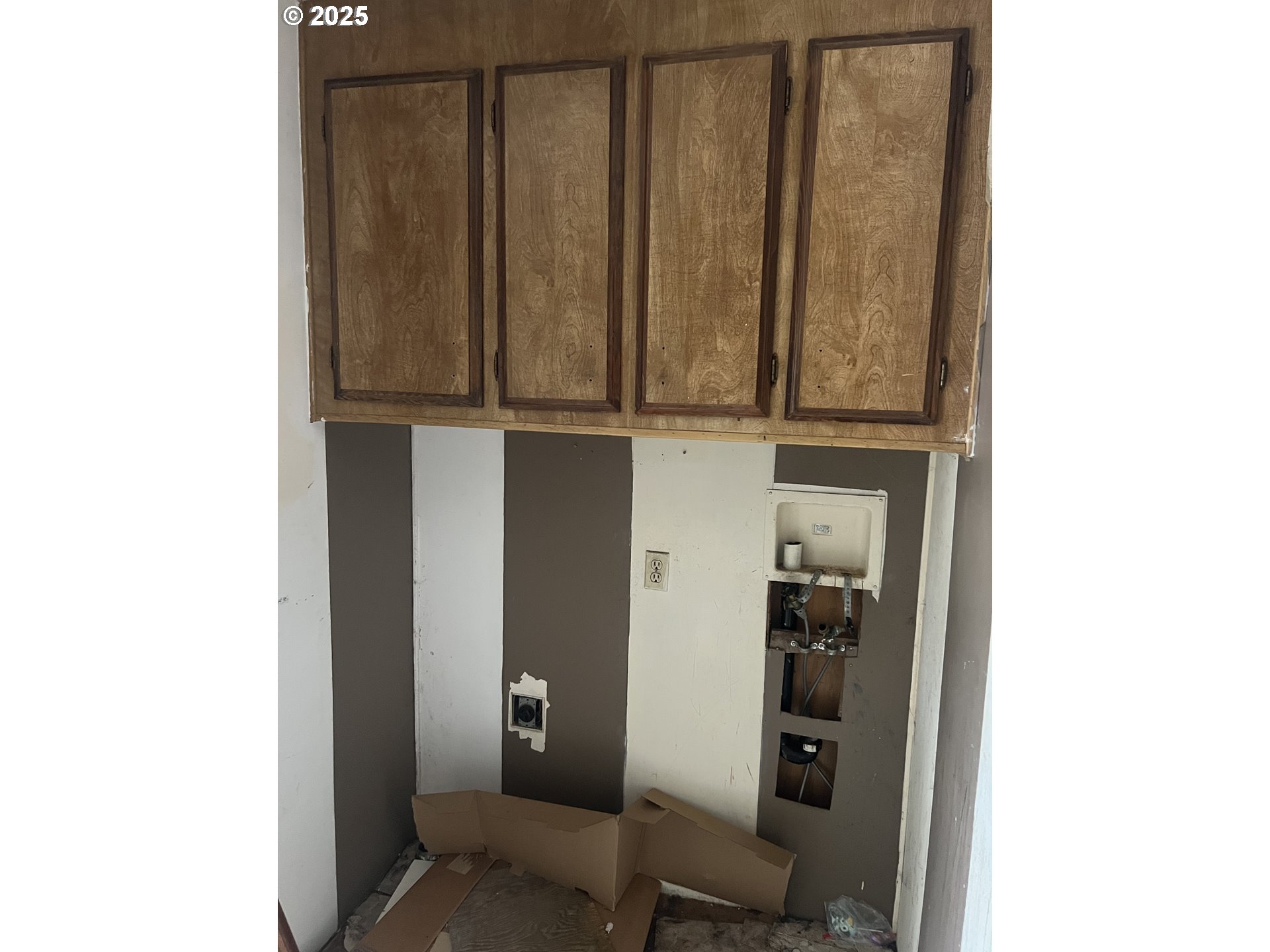 82964 HUNGRY HILL RD, Creswell, OR, 97426