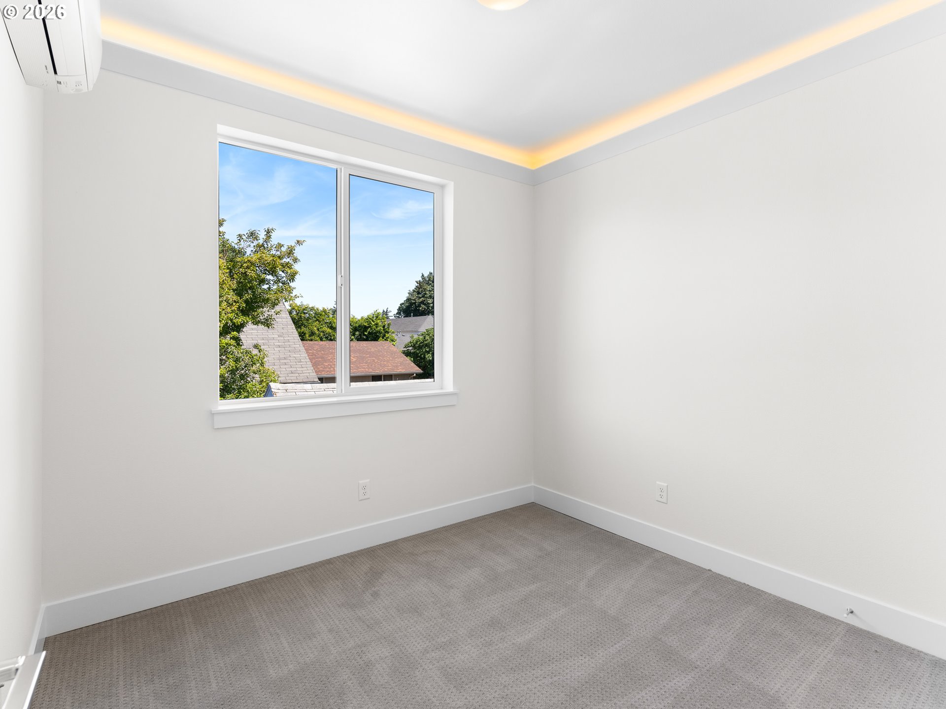 Photo #2: 379243080 Listing: Photo #2