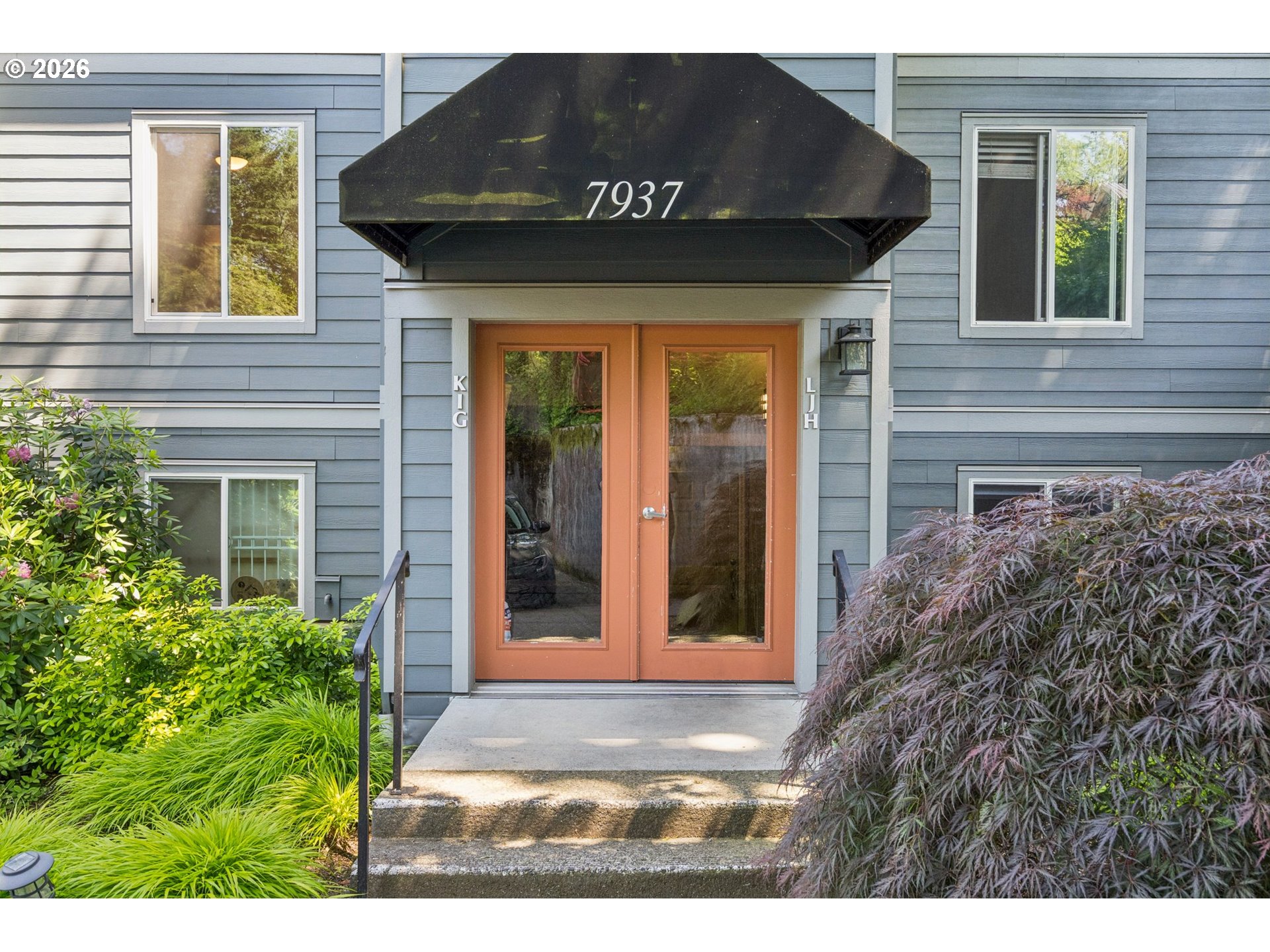 Photo #3: 379344760 Listing: Photo #3