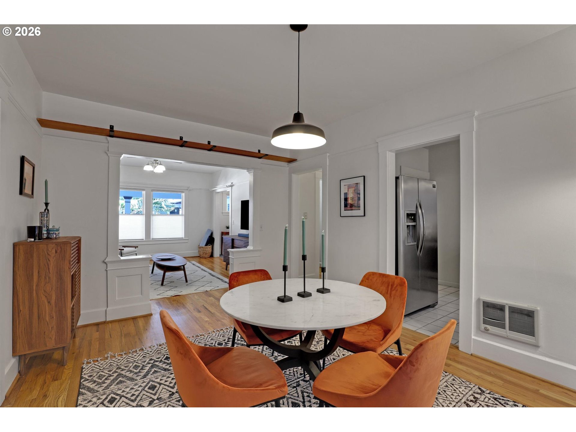 Photo #2: 379487380 Listing: Photo #2