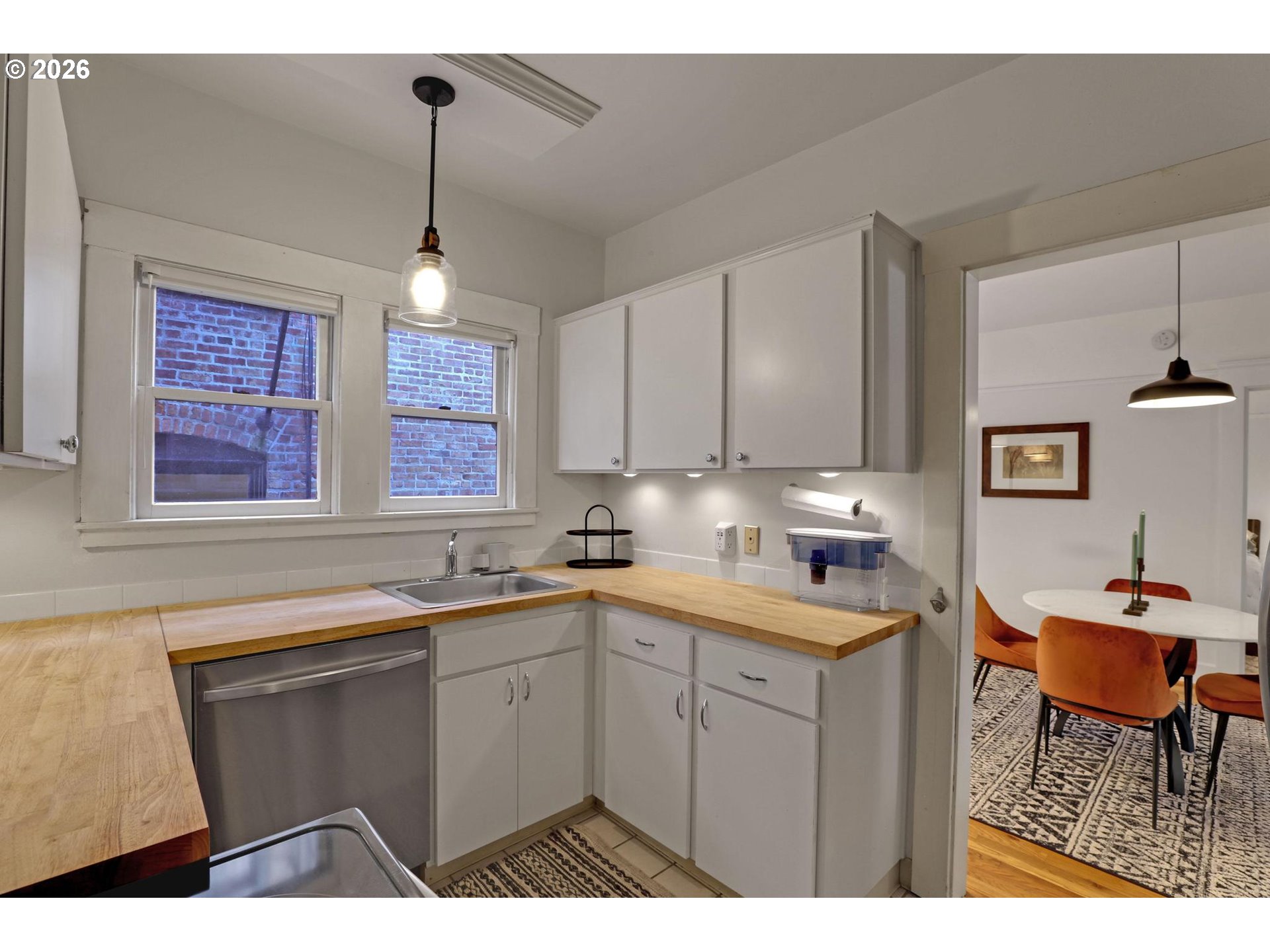 Photo #5: 379487380 Listing: Photo #5