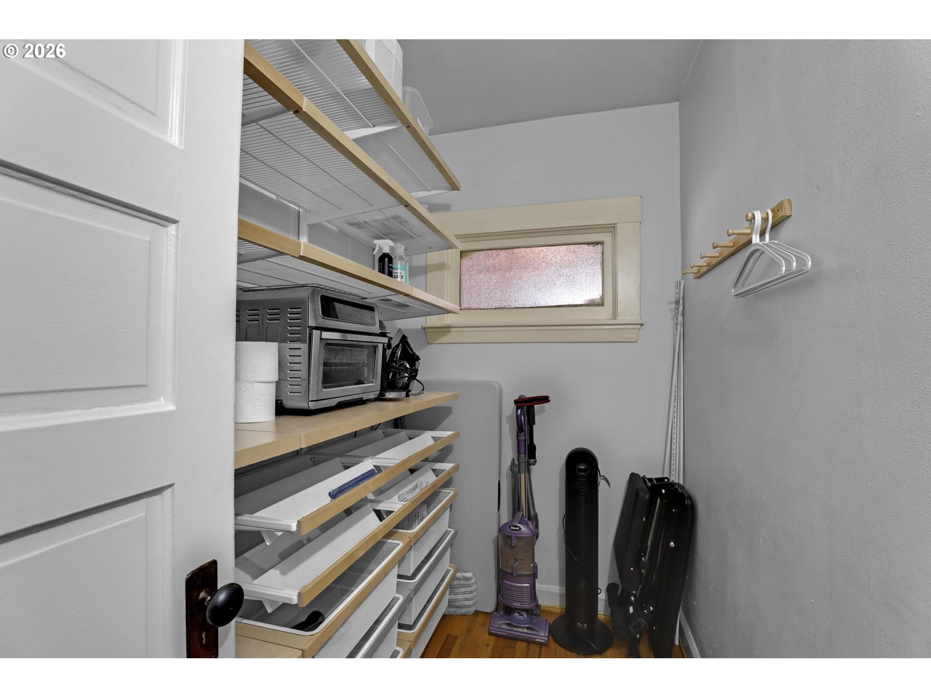 Photo #6: 379487380 Listing: Photo #6