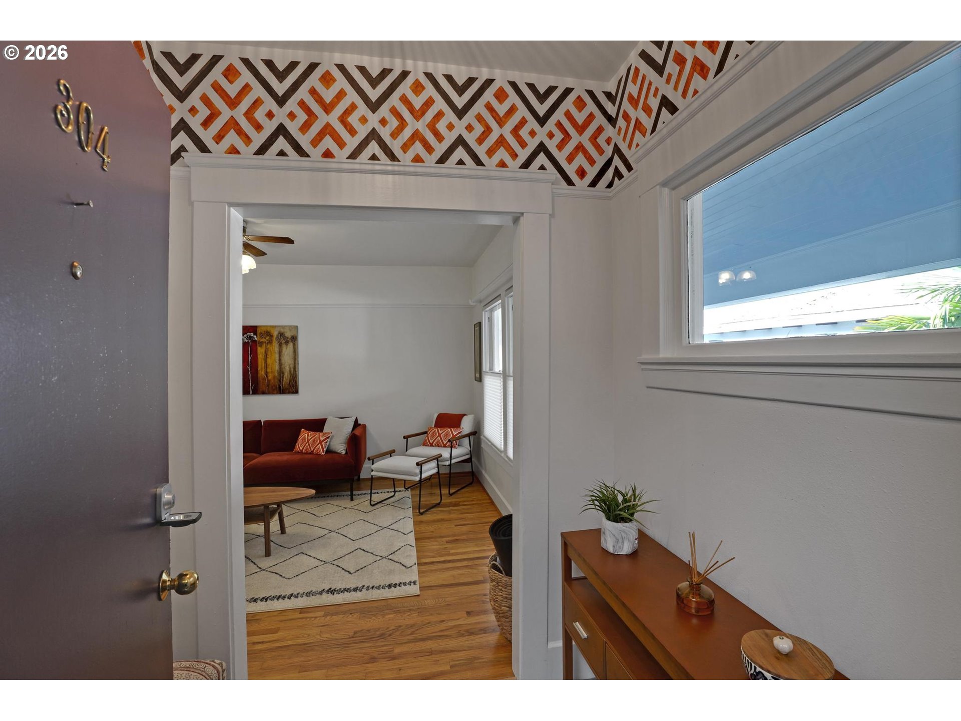 Photo #1: 379487380 Listing: Photo #1