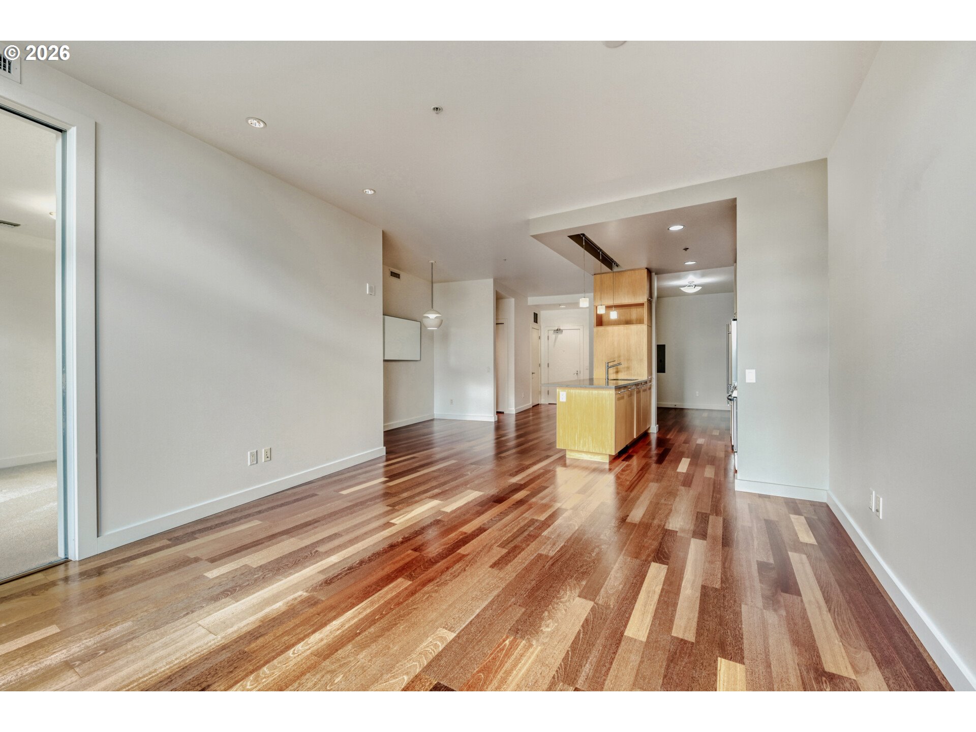 Photo #11: 379507267 Listing: Photo #11