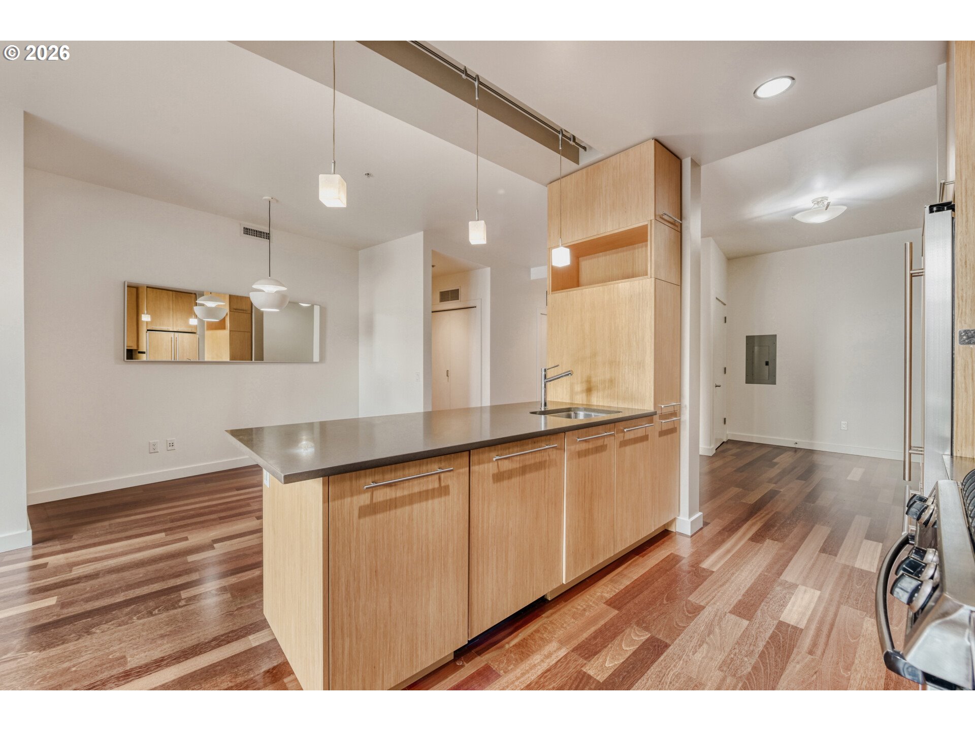 Photo #13: 379507267 Listing: Photo #13