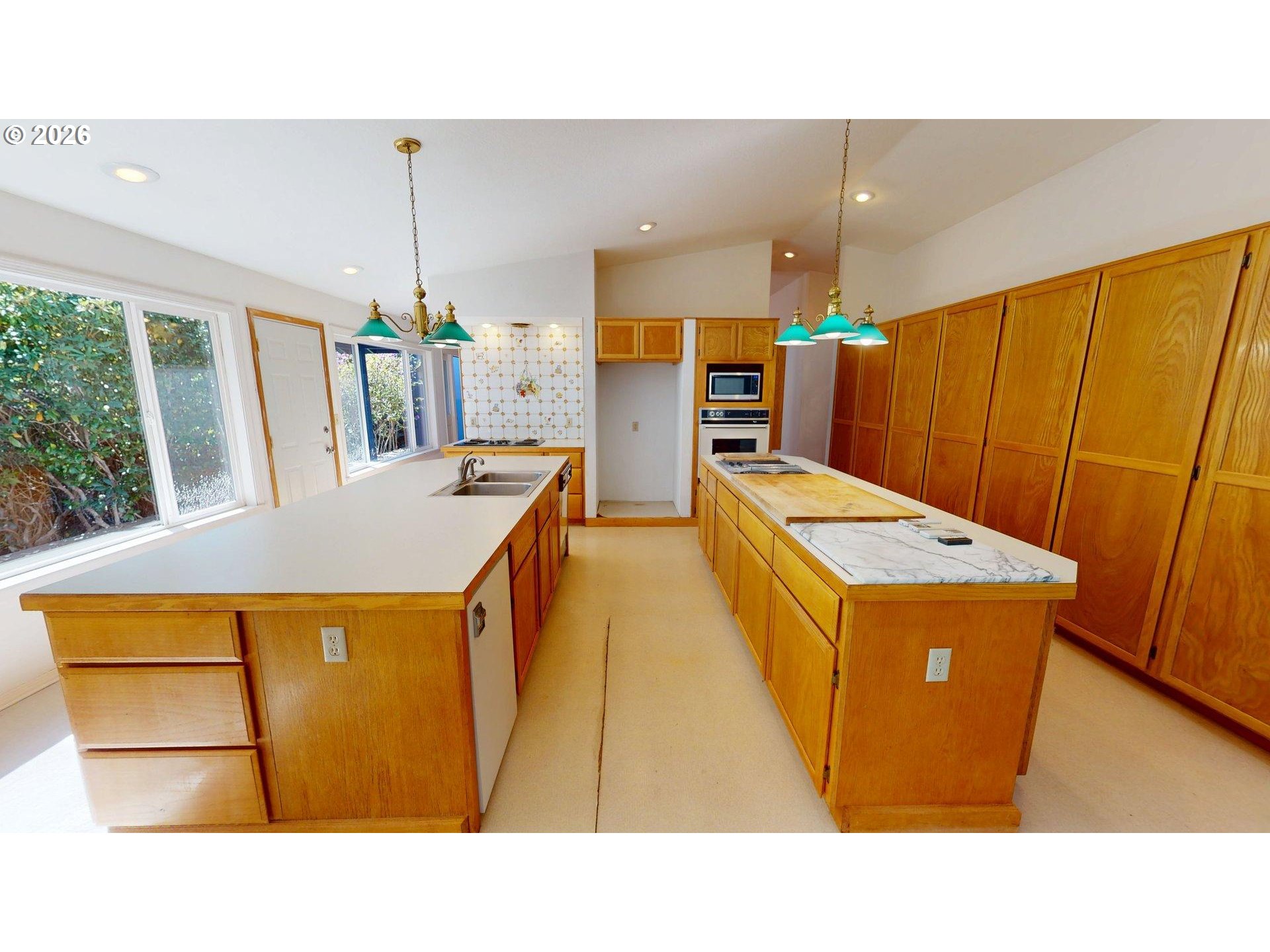Property photo 10 of 48