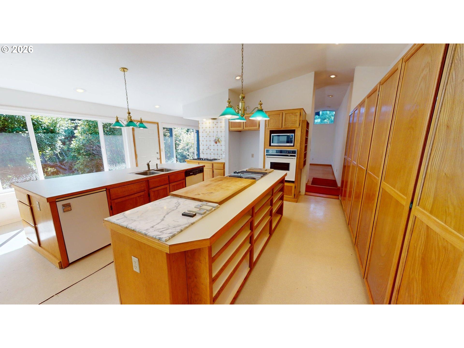 Property photo 12 of 48