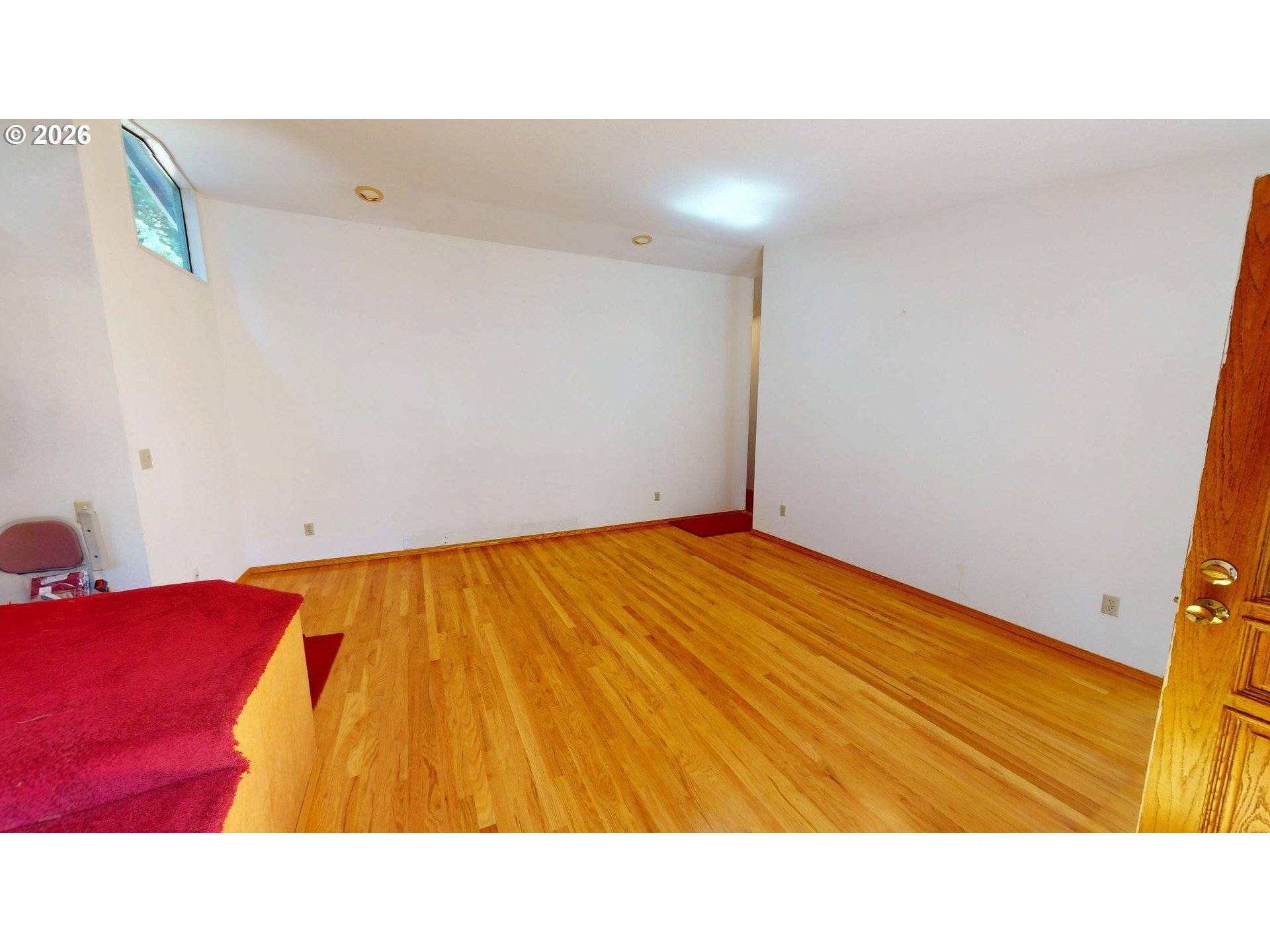 Property photo 6 of 48
