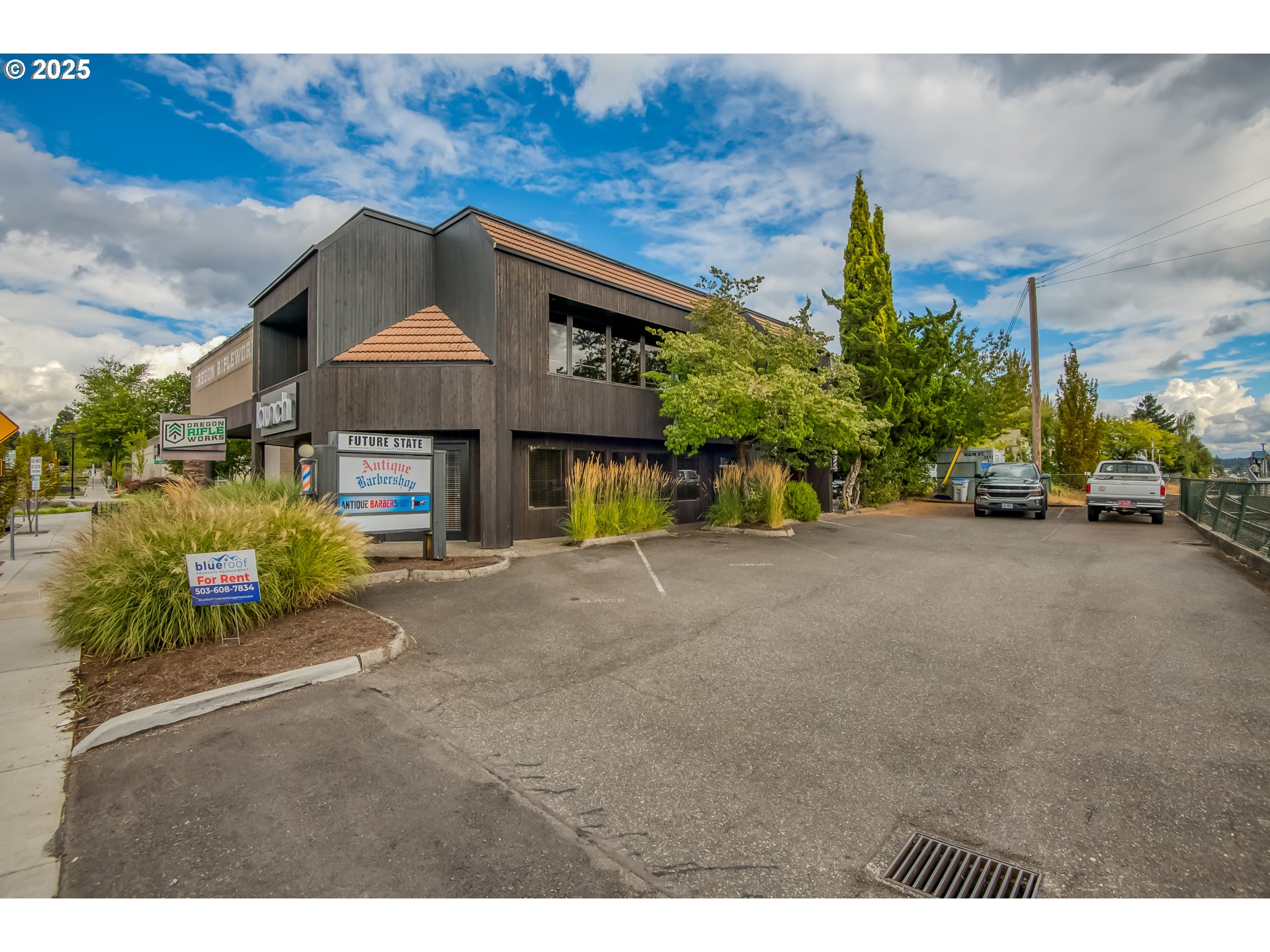 12290 SW MAIN ST, Portland, OR, 97223