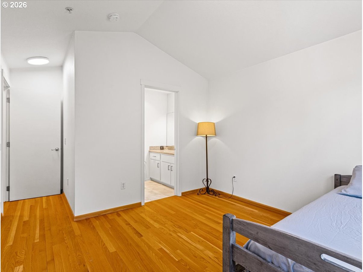 Photo #17: 380432916 Listing: Photo #17