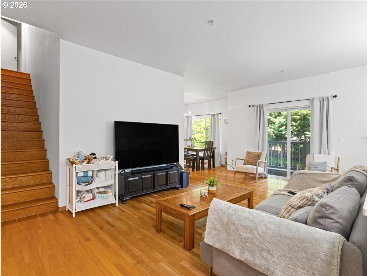 Photo #3: 380432916 Listing: Photo #3