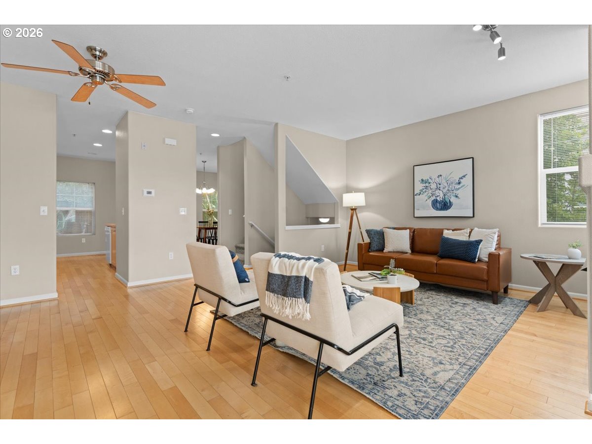 Photo #7: 380439834 Listing: Photo #7