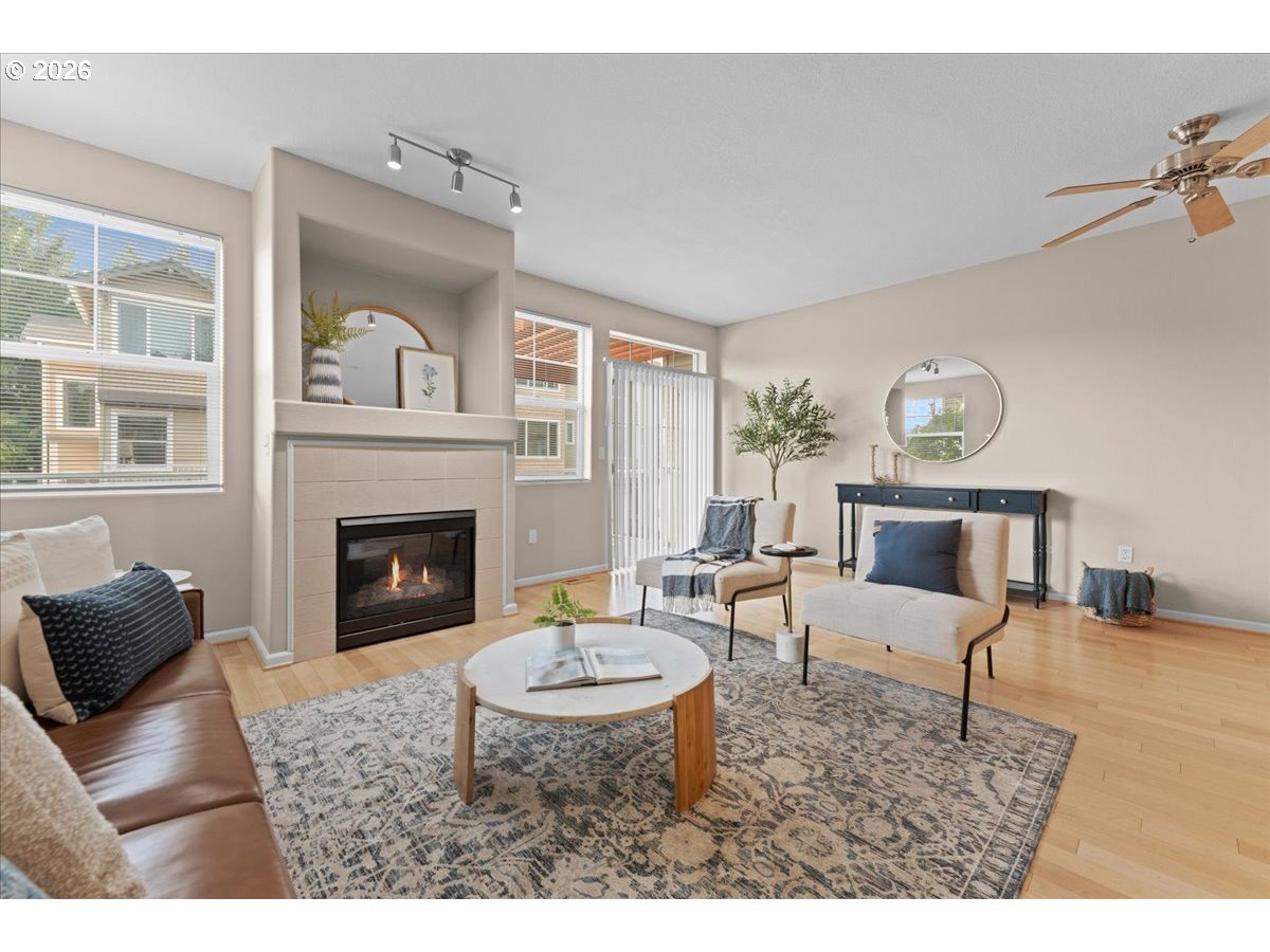 Photo #5: 380439834 Listing: Photo #5